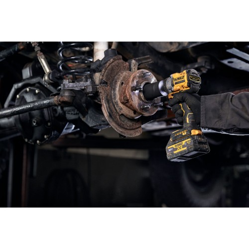 DCF921N-XJ Llave Impacto sin escobillas XR 18V 1/2