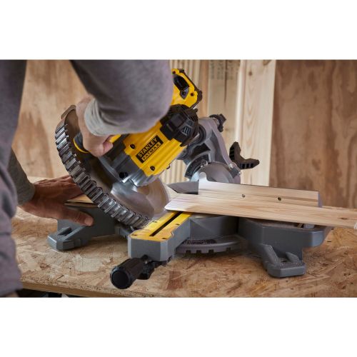 Ingletadora V20 Li-Ion 18V con 1 hoja 190x16mm TCT 40D, 1 batería 4Ah Li-Ion y cargador 2A