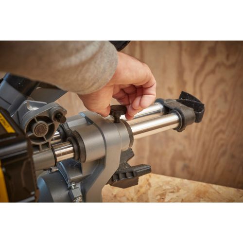Ingletadora V20 Li-Ion 18V con 1 hoja 190x16mm TCT 40D, 1 batería 4Ah Li-Ion y cargador 2A