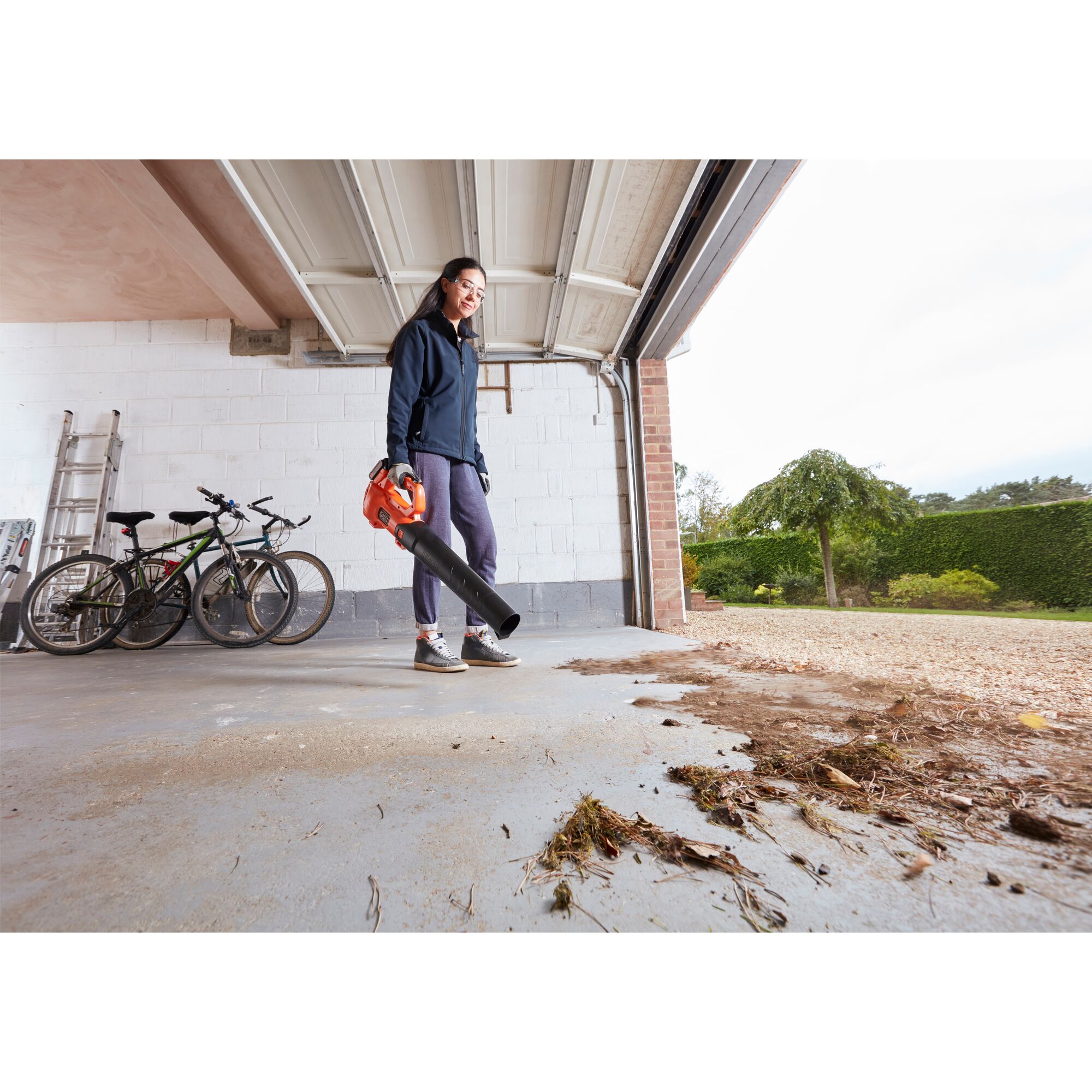 BCBL200B-XJ - Soplador 18V de alta velocidad sin bateria/cargador