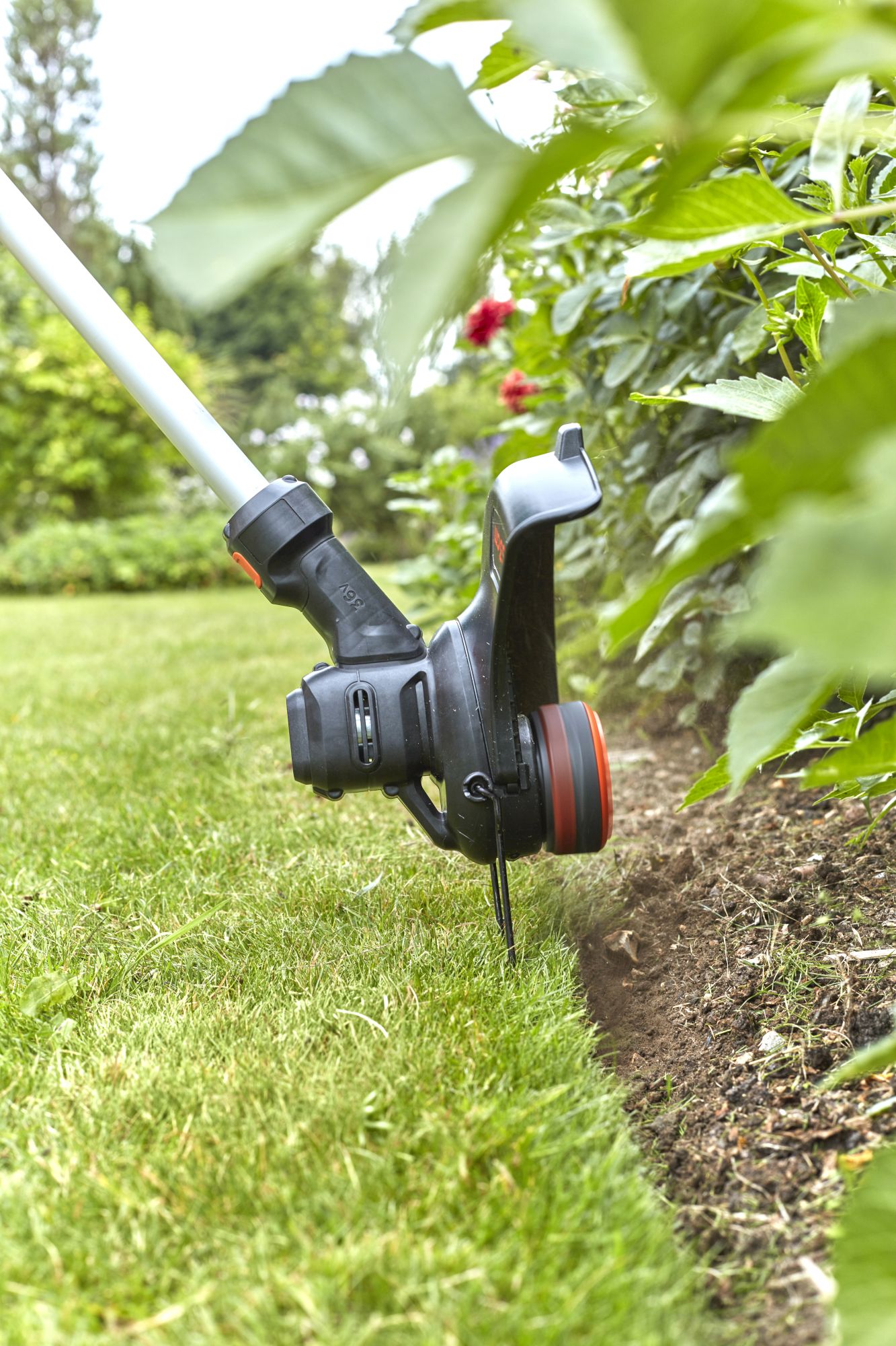 BCSTE636L1-QW - Cortabordes 36V POWERCOMMAND