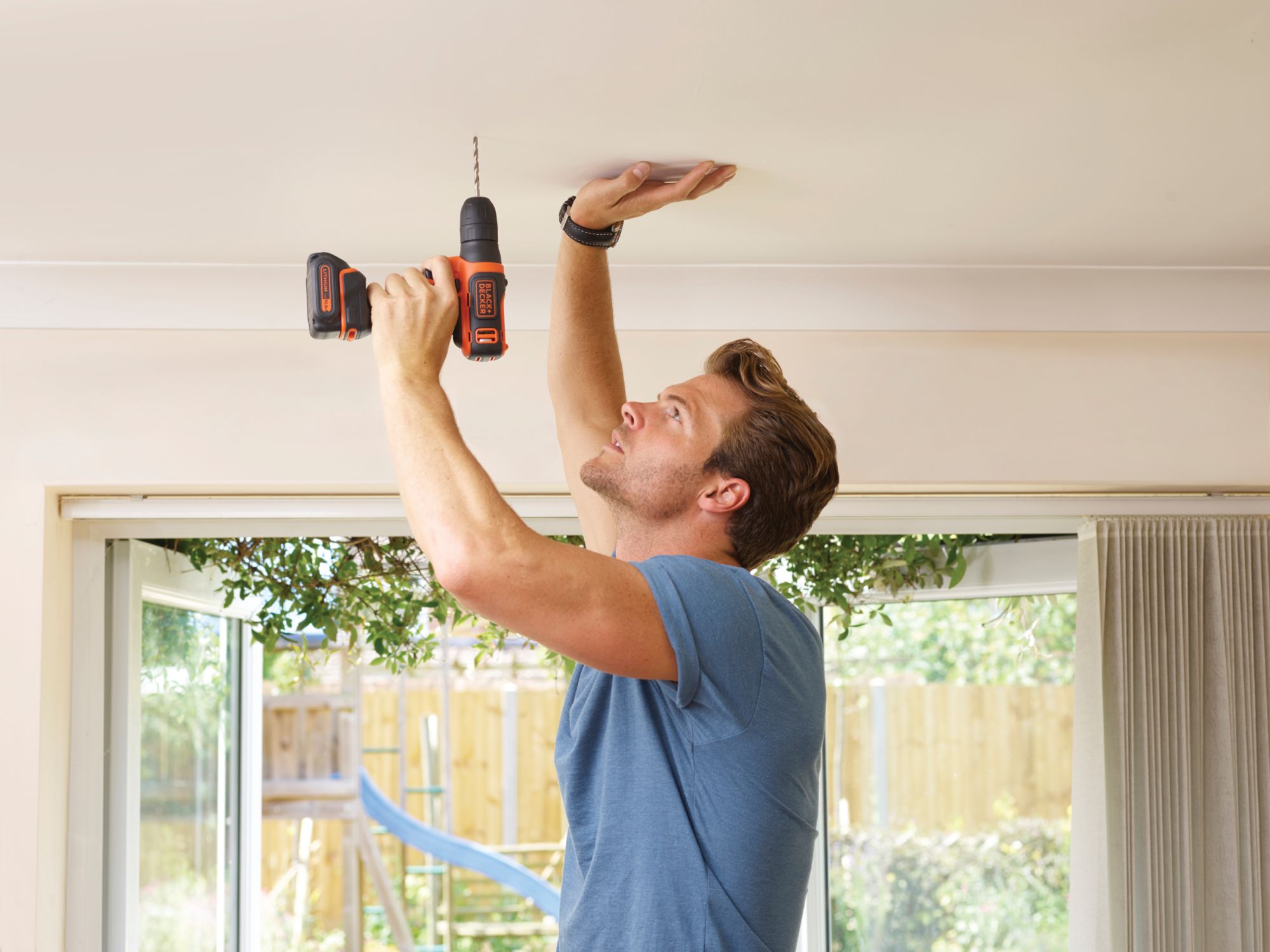 BDCD12-QW - Taladro atornillador ultra compacto 10.8V