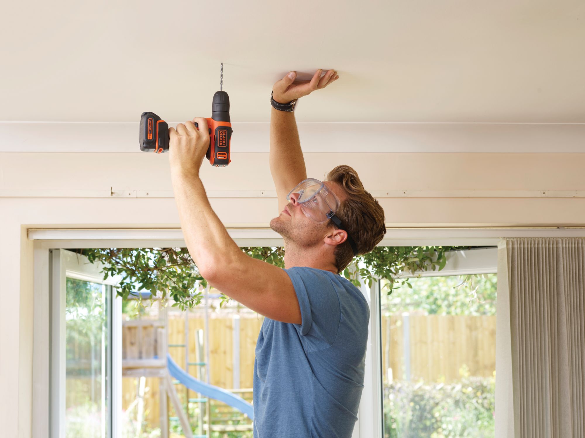 BDCD12-QW - Taladro atornillador ultra compacto 10.8V