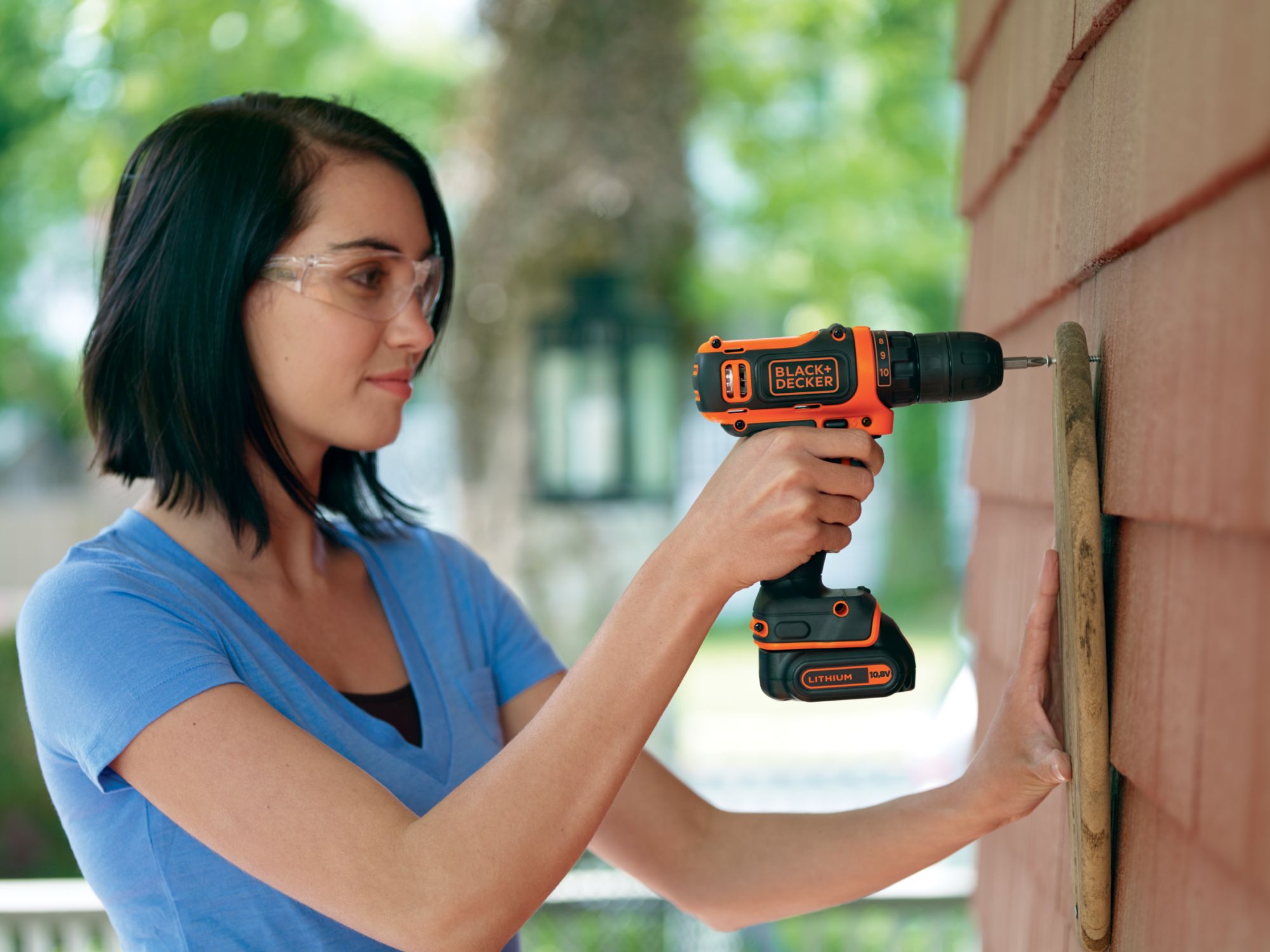 BDCDD12K-QW - Taladro atornillador 10.8V Ultra Compacto Litio con maletín