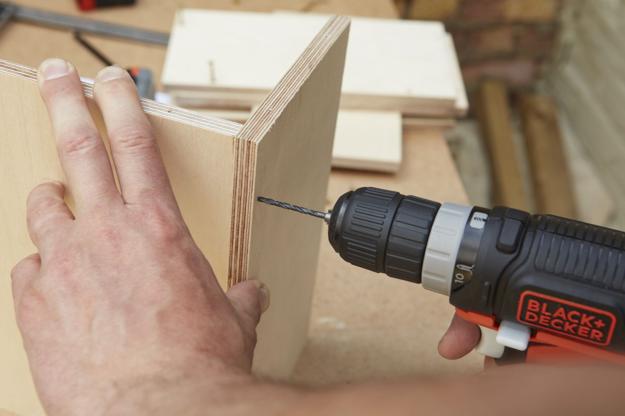 BDCDD12USB-XJ - Taladro Atornillador 12V SIN batería/cargador