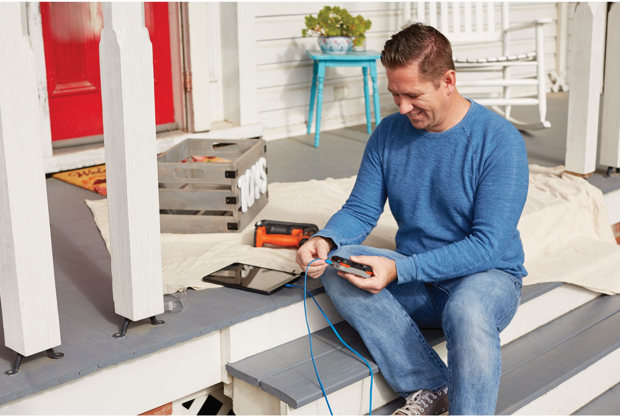 BDCT12N-XJ - Grapadora/Clavadora 12V SIN batería/cargador