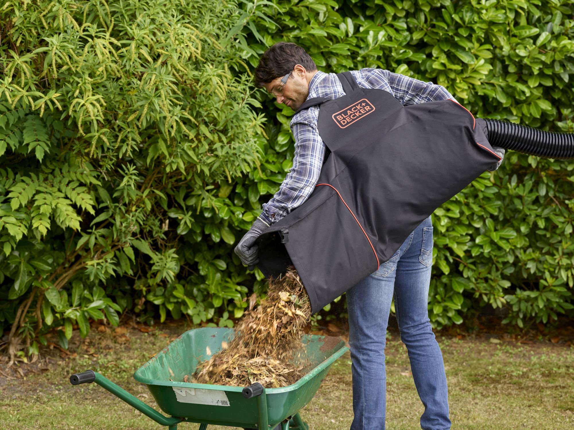 BEBLV300-QS - Aspirador-soplador-triturador mochila 3000W