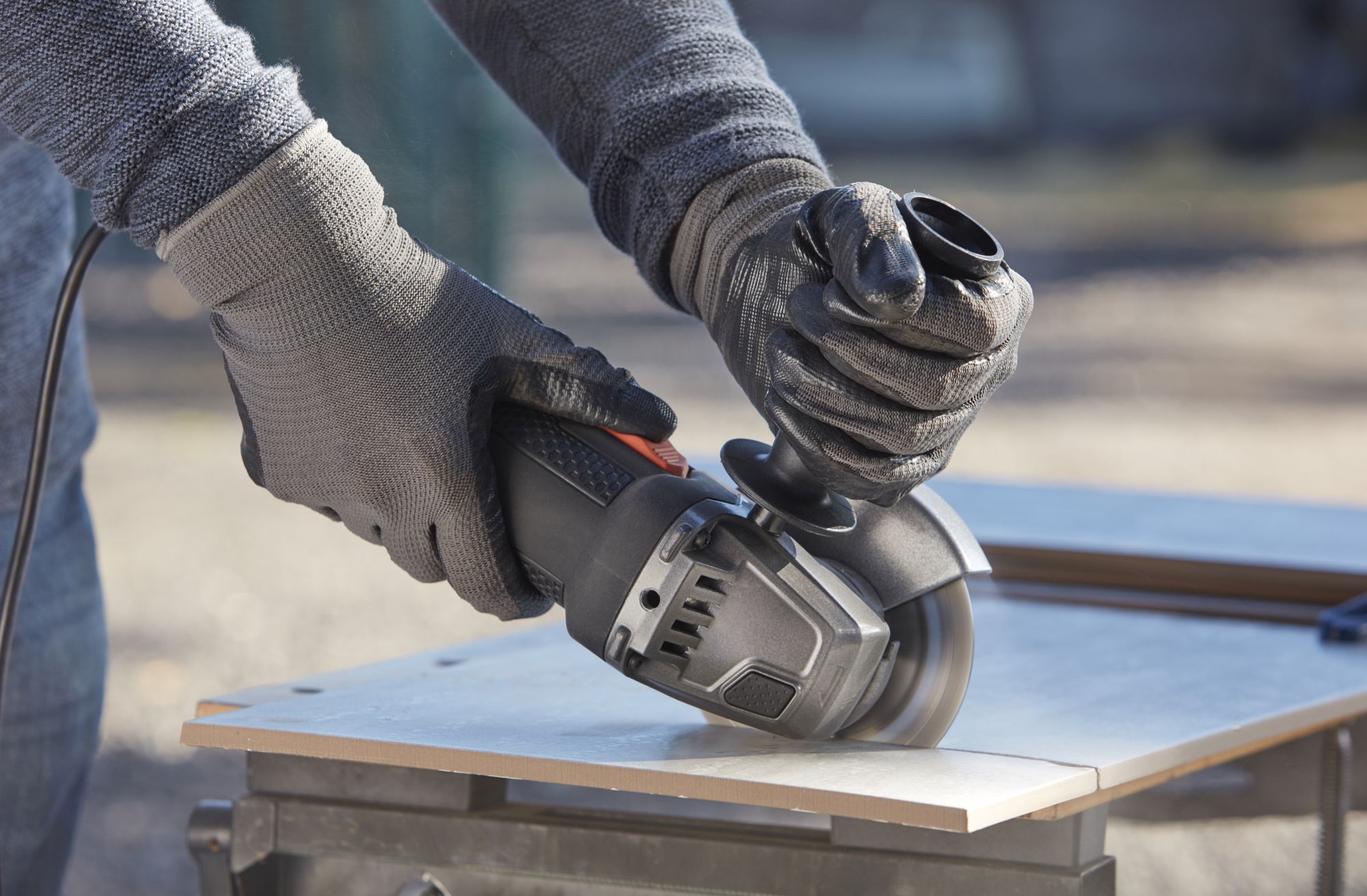 BEG210-QS - Mini-Amoladora de 900W 115m