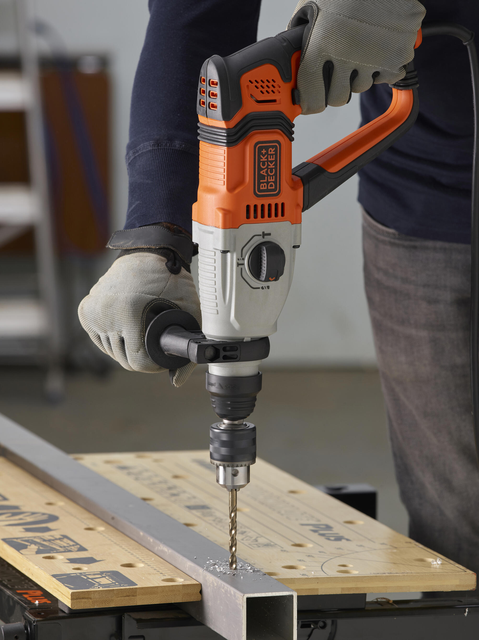 BEHS02K-QS - Martillo SDS-Plus 800W con maletín