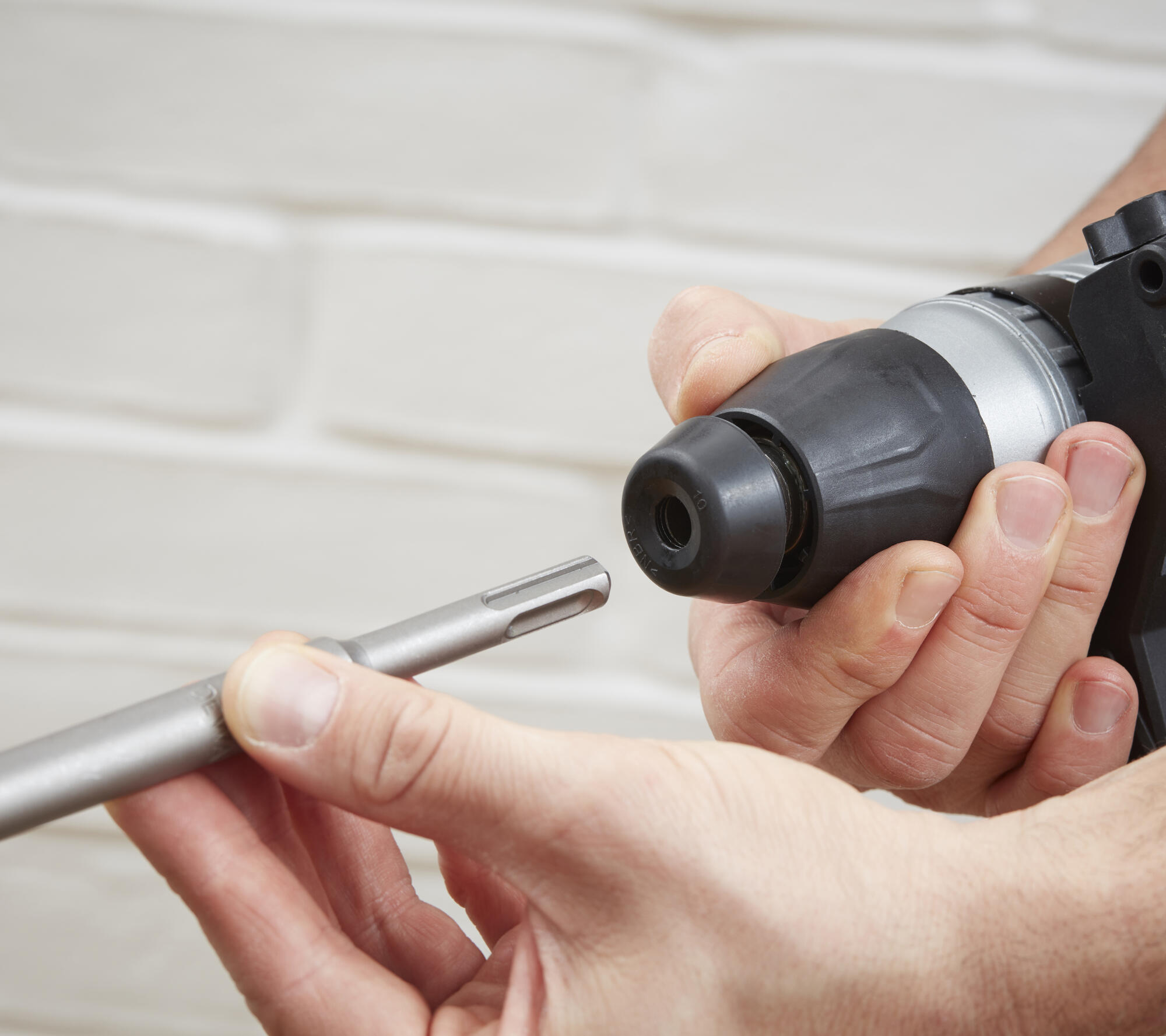 BEHS03K-QS - Martillo SDS-Plus 1250W con maletín