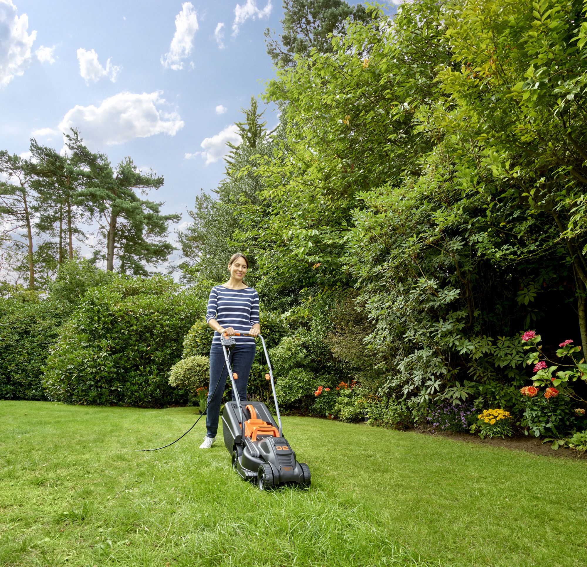 BEMW351-QS - Cortacésped 1000W 32cm