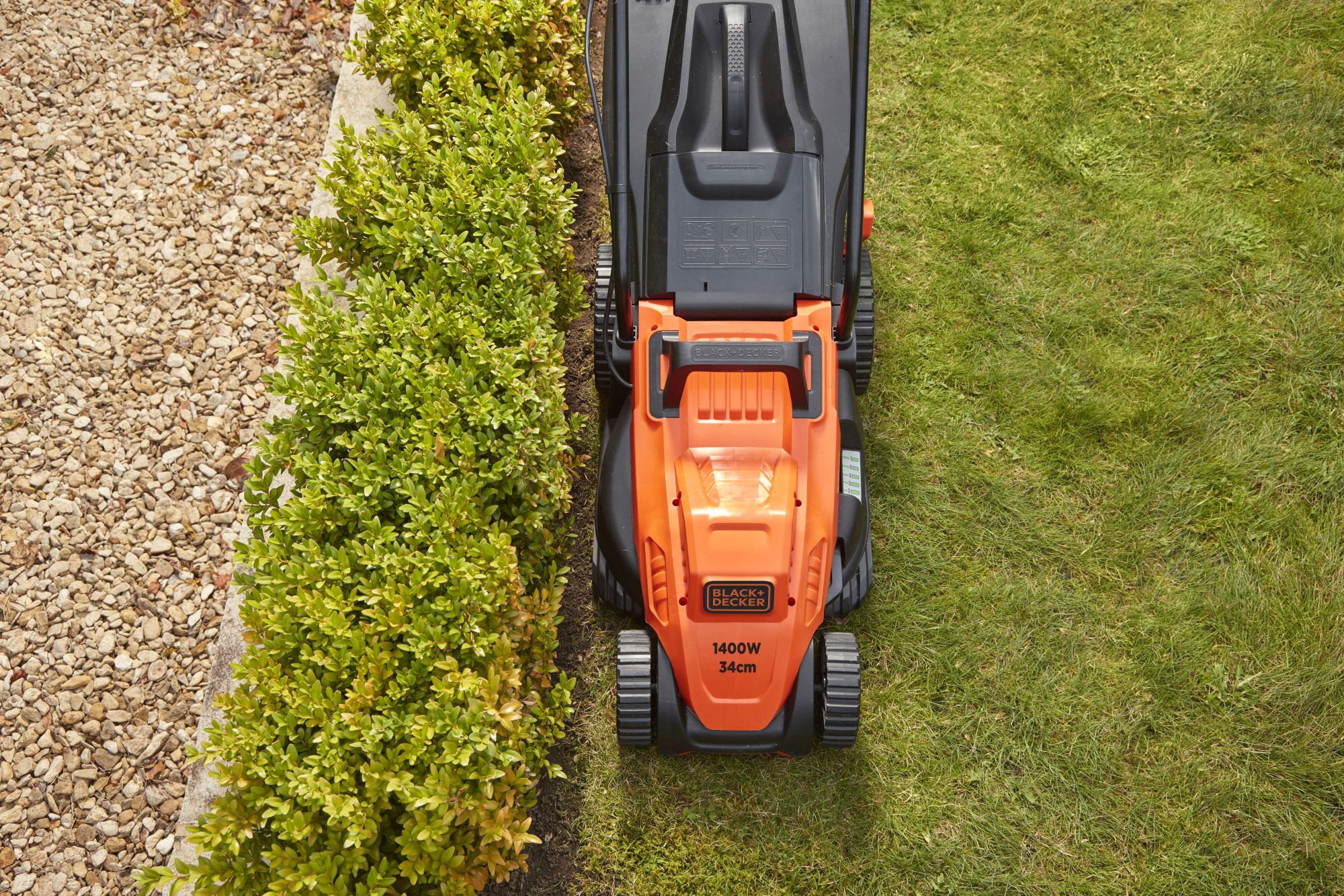 BEMW461BH-QS - Cortacésped 1400W 34cm con empuñadura engomada