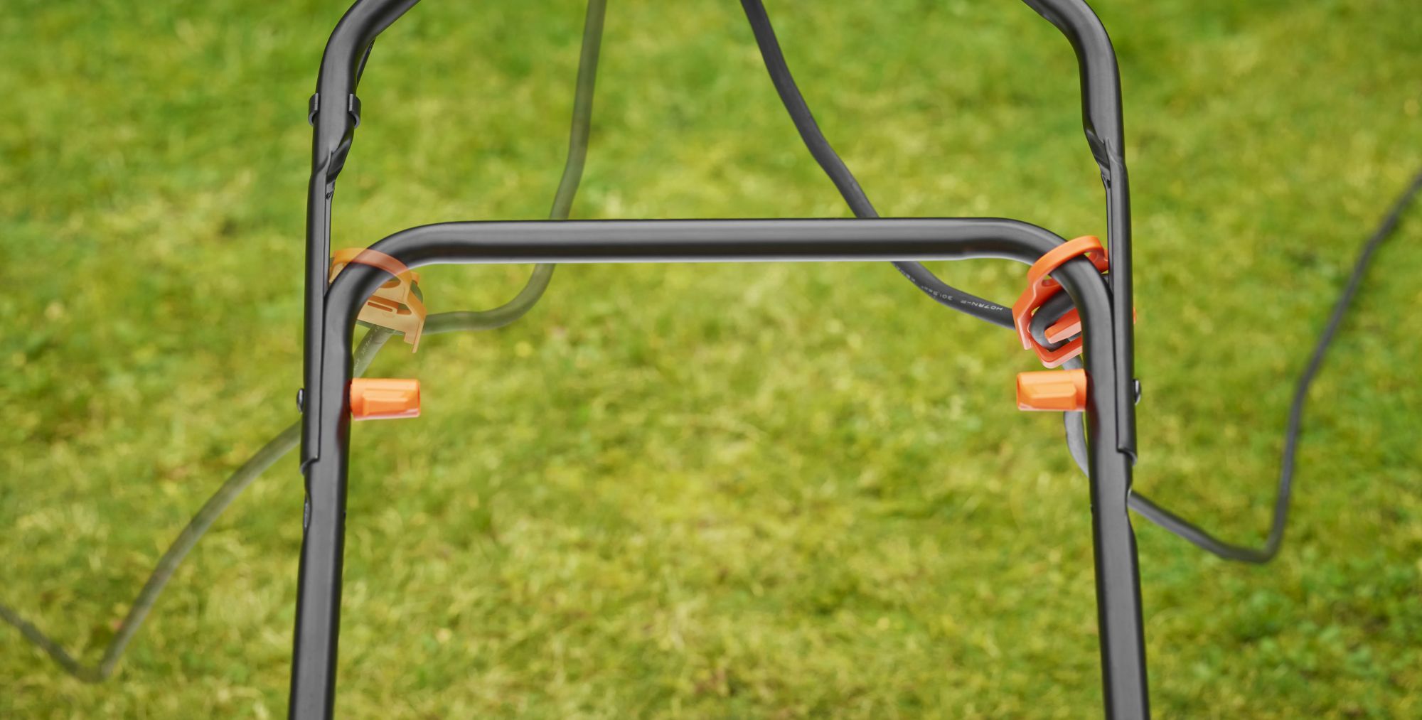 BEMW481BH-QS - Cortacésped 1800W 42cm con empuñadura engomada