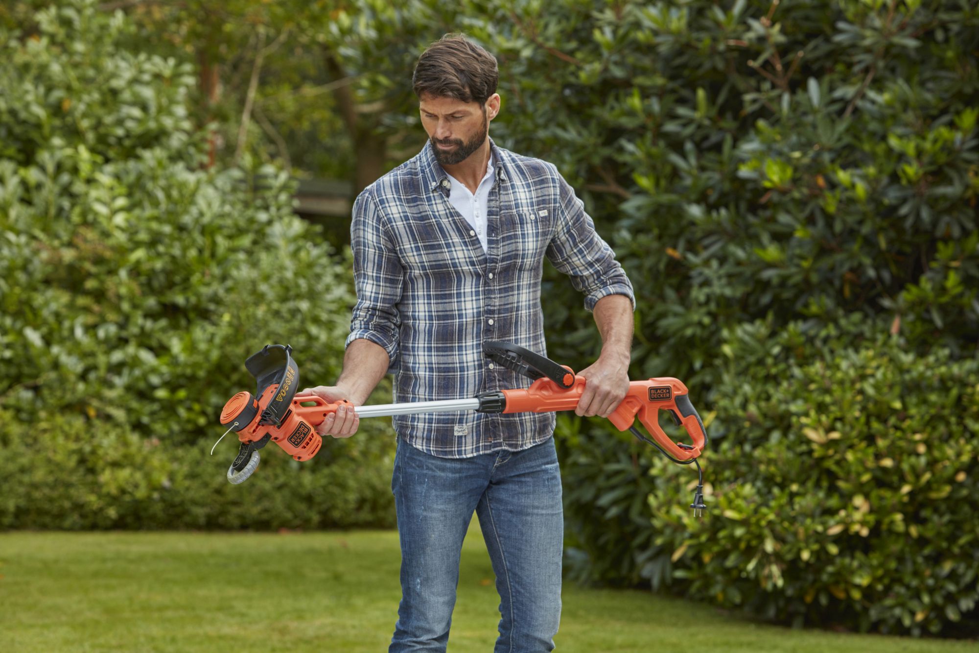 BESTA530CM-QS - Cortabordes 550W 30cm 3 en 1