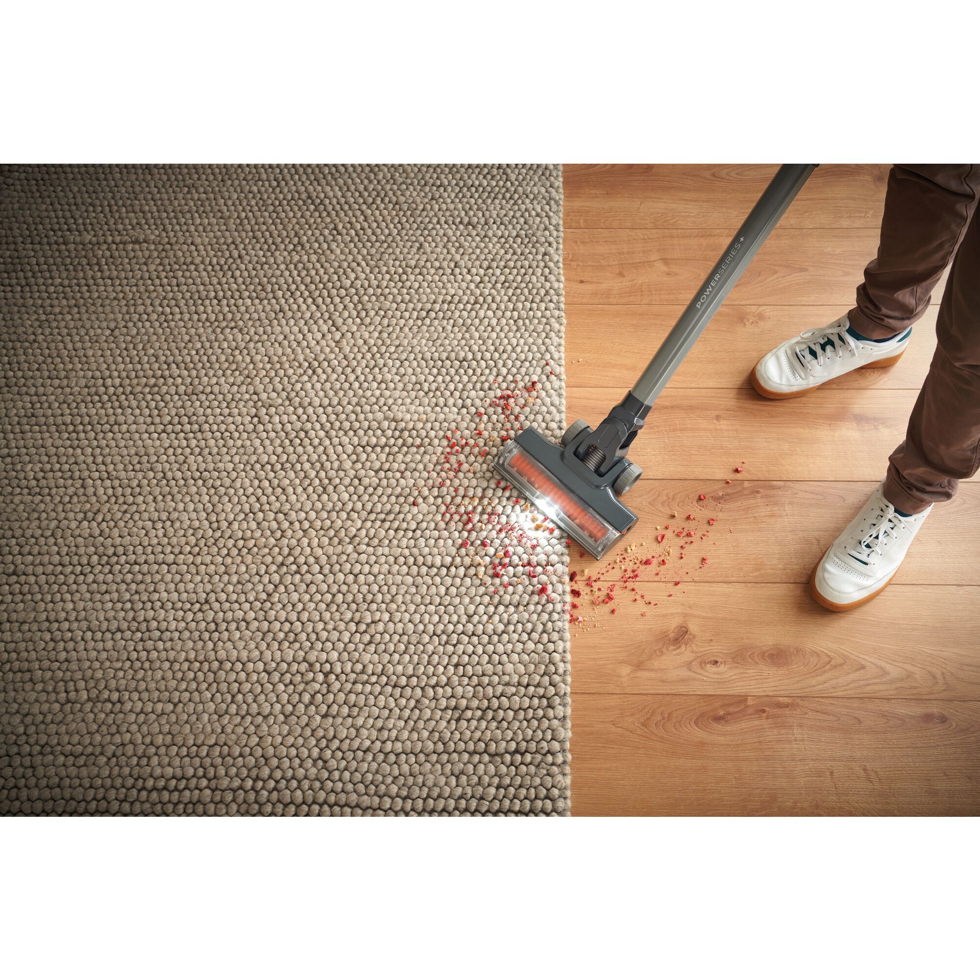 BHFEA520J-QW - Aspirador de escoba 2 en 1 con una batería 18V 2Ah