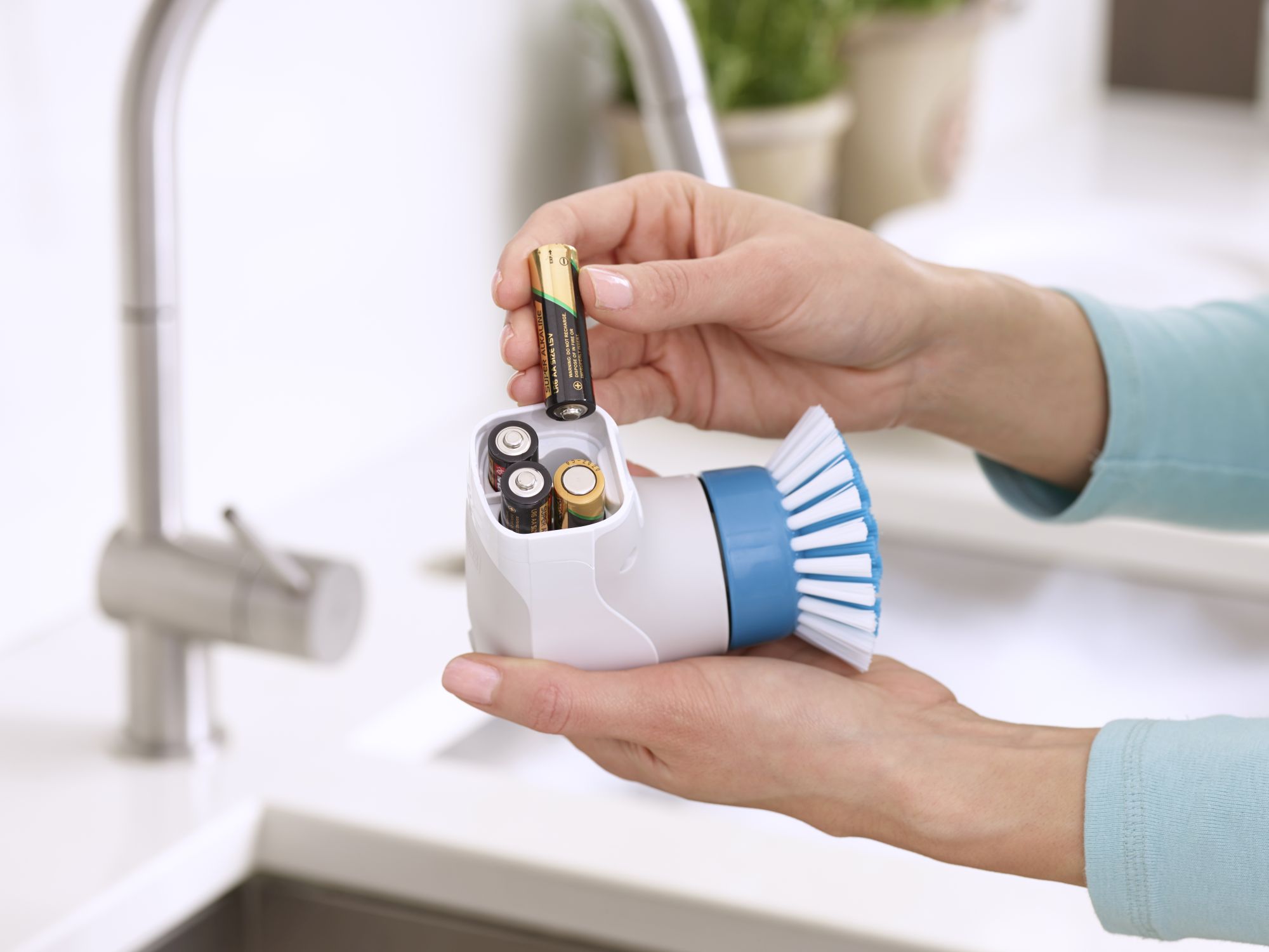 BHPC130-QW - Cepillo circular con pilas alcalinas