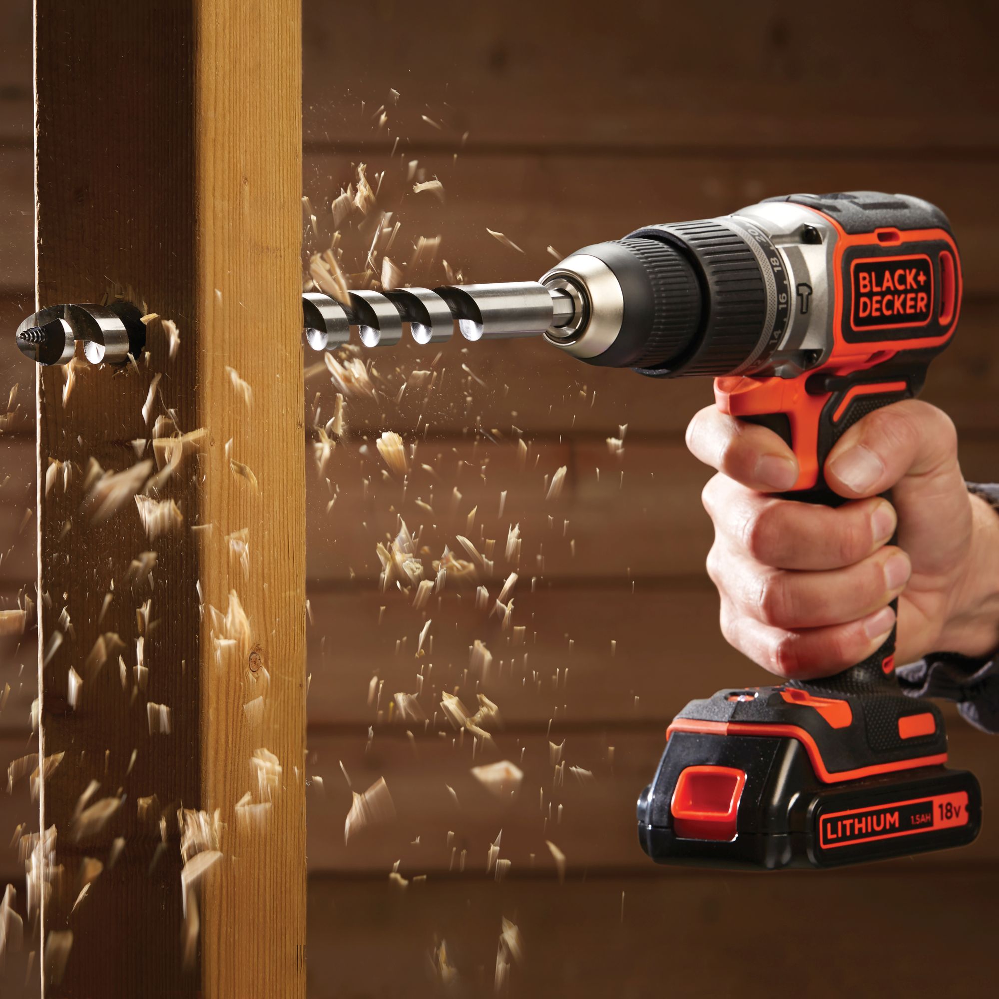 BL188D2KA31-QW - Taladro percutor BRUSHLESS 18V com 2 baterias 2,0Ah de Litio, set 31 acessórios, carregador e caixa de ferramentas 19