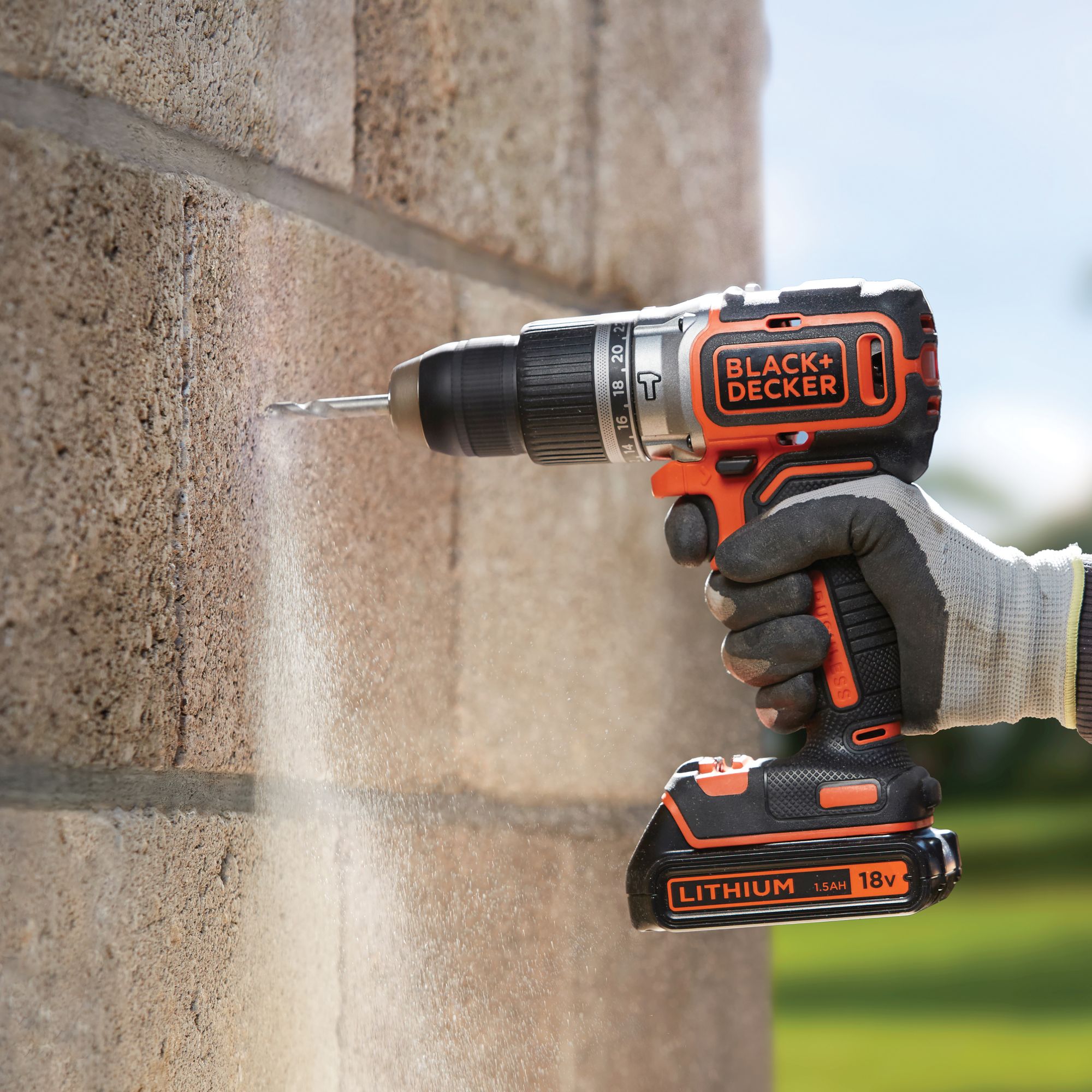 BL188D2KA31-QW - Taladro percutor BRUSHLESS 18V com 2 baterias 2,0Ah de Litio, set 31 acessórios, carregador e caixa de ferramentas 19