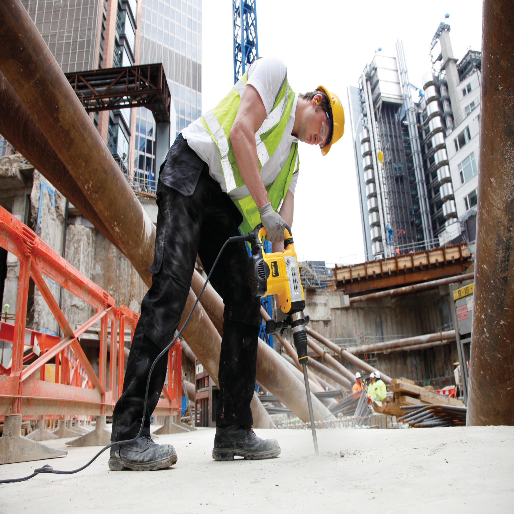 D25831K-QS - Martillo Demoledor 5kg 1250W