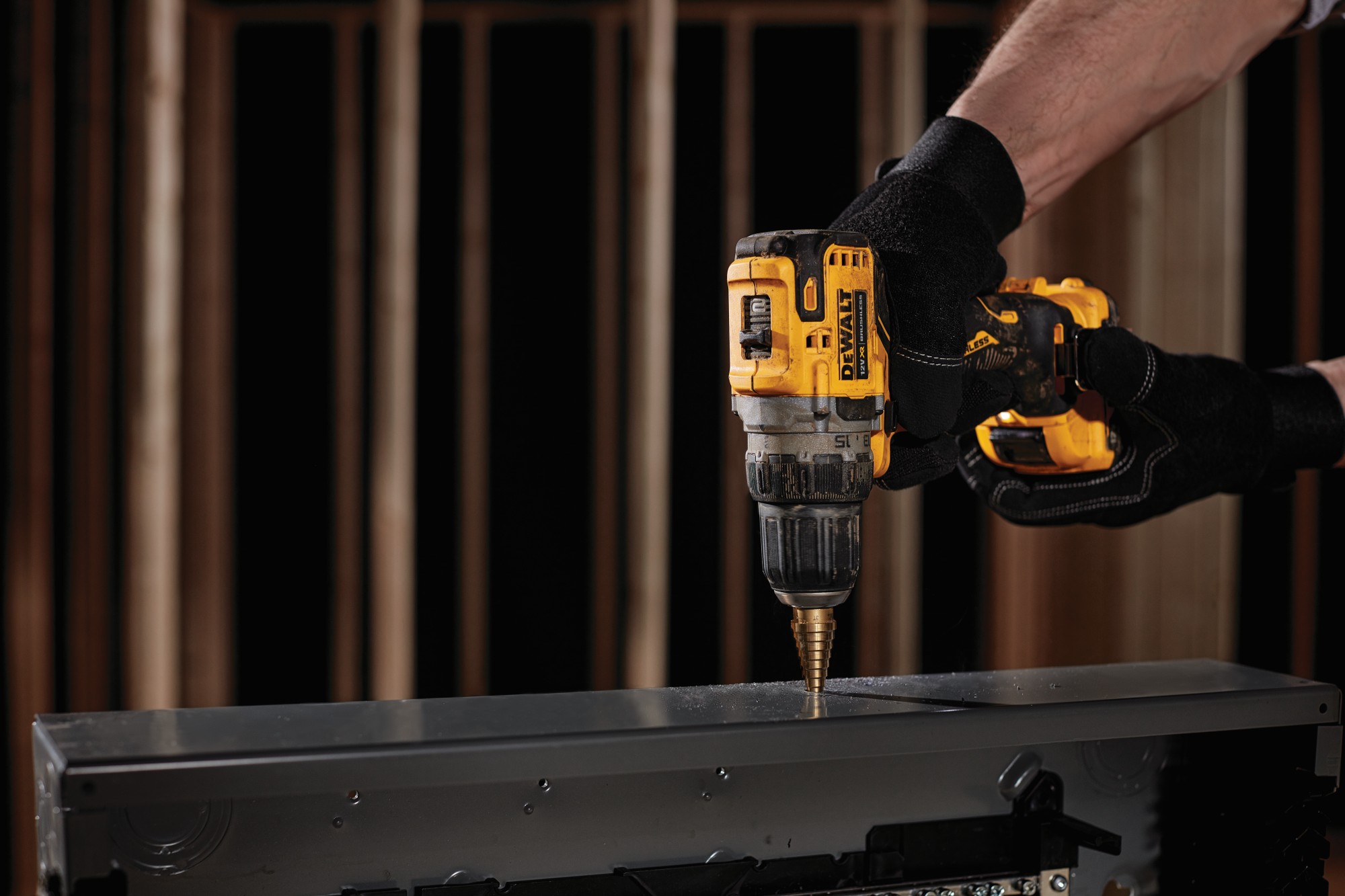 DCD701N-XJ Taladro Atornillador sin escobillas XR 12V sin cargador/batería