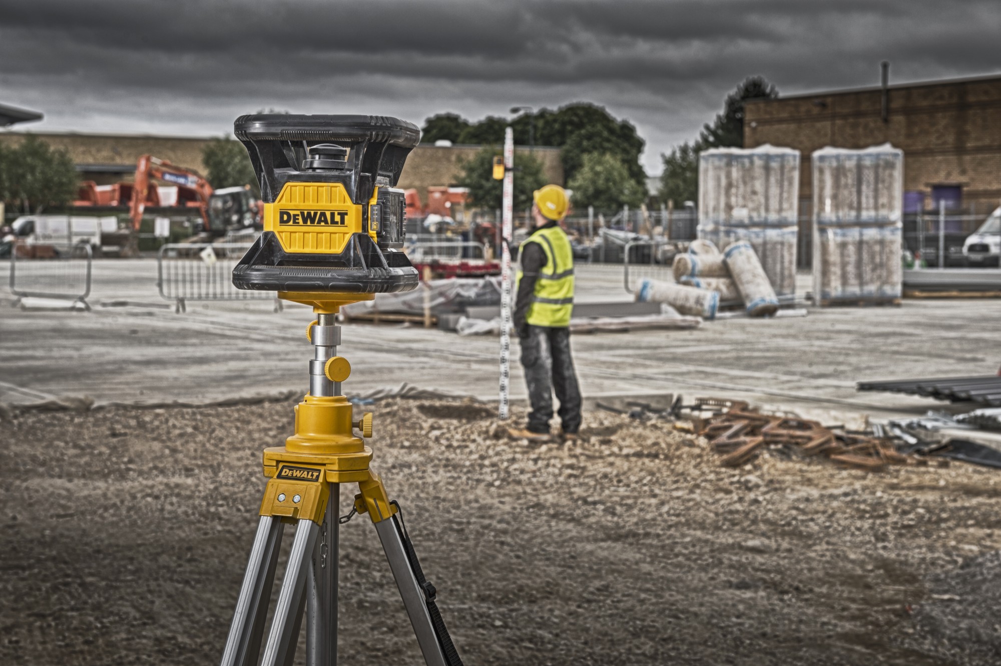 DCE074D1R-QW - Láser rotativo autonivelante - Rojo