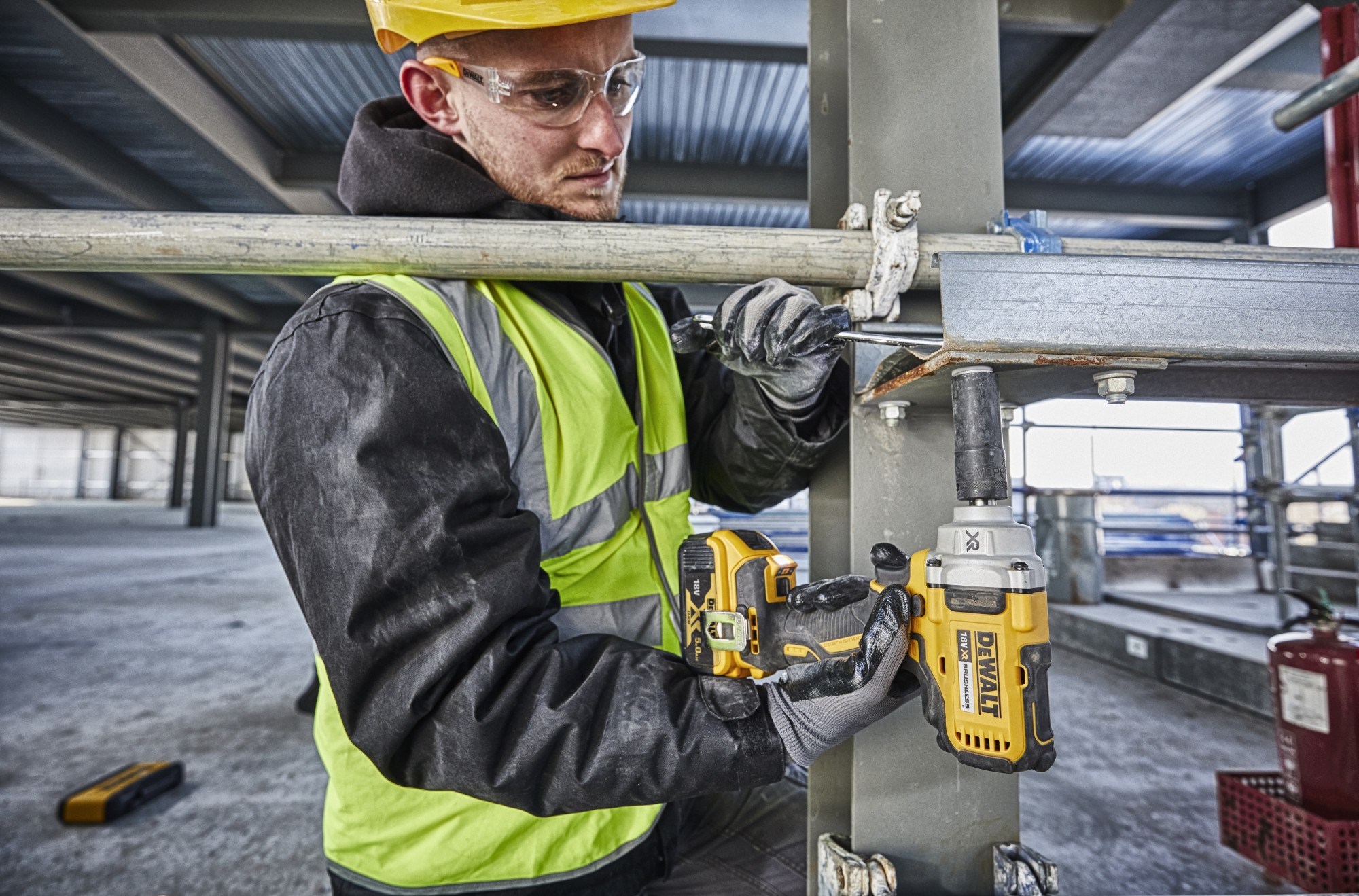 DCF894NT-XJ - Llave de Impacto sin escobillas XR 18V