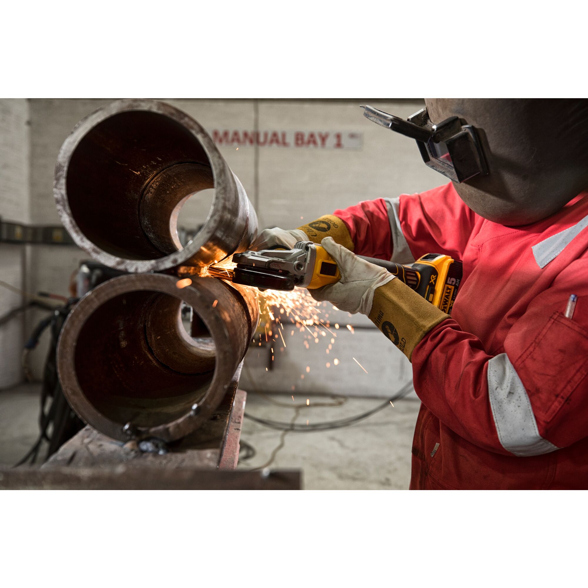 DCG405FN-XJ - Mini-Amoladora sin escobillas XR 18V 125mm con cabeza plana sin cargador/batería