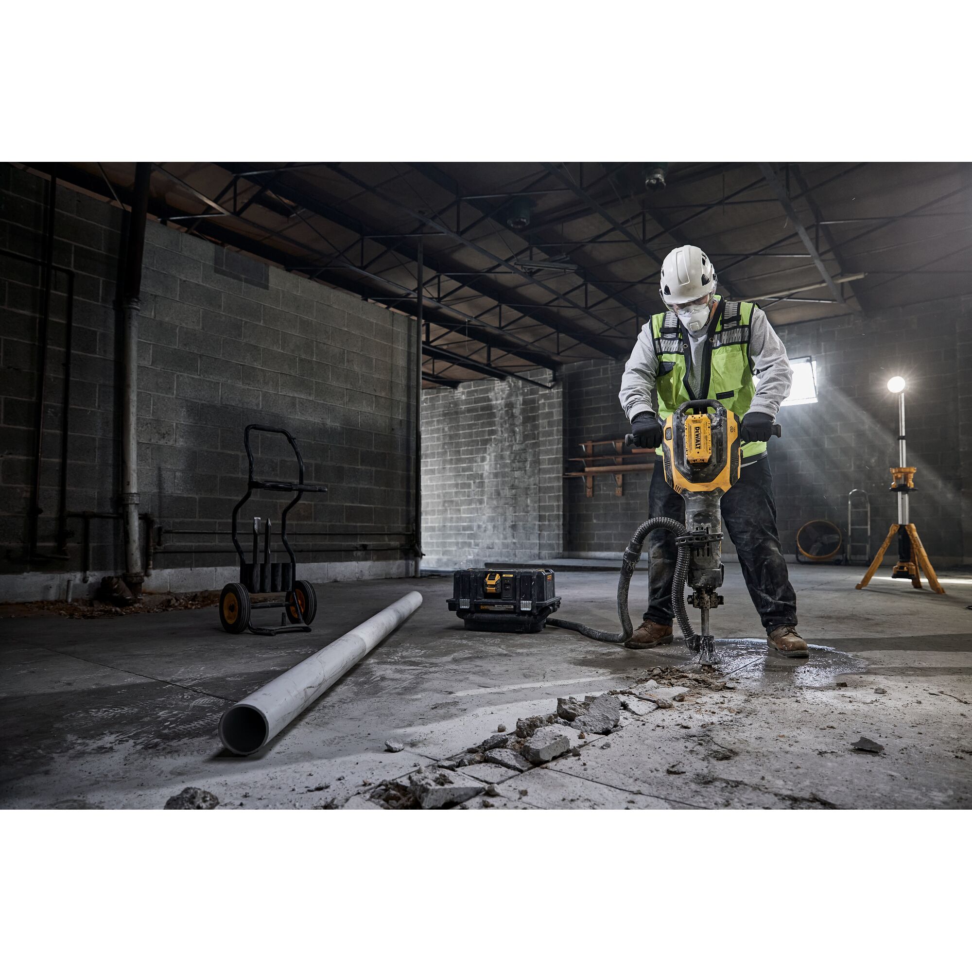 DCH966Z2-QW - Martillo Demoledor sin escobillas XR FLEXVOLT 54V 19kg 41J 28mm HEX AVC con 2 baterías 54V/18V Li-Ion 15Ah