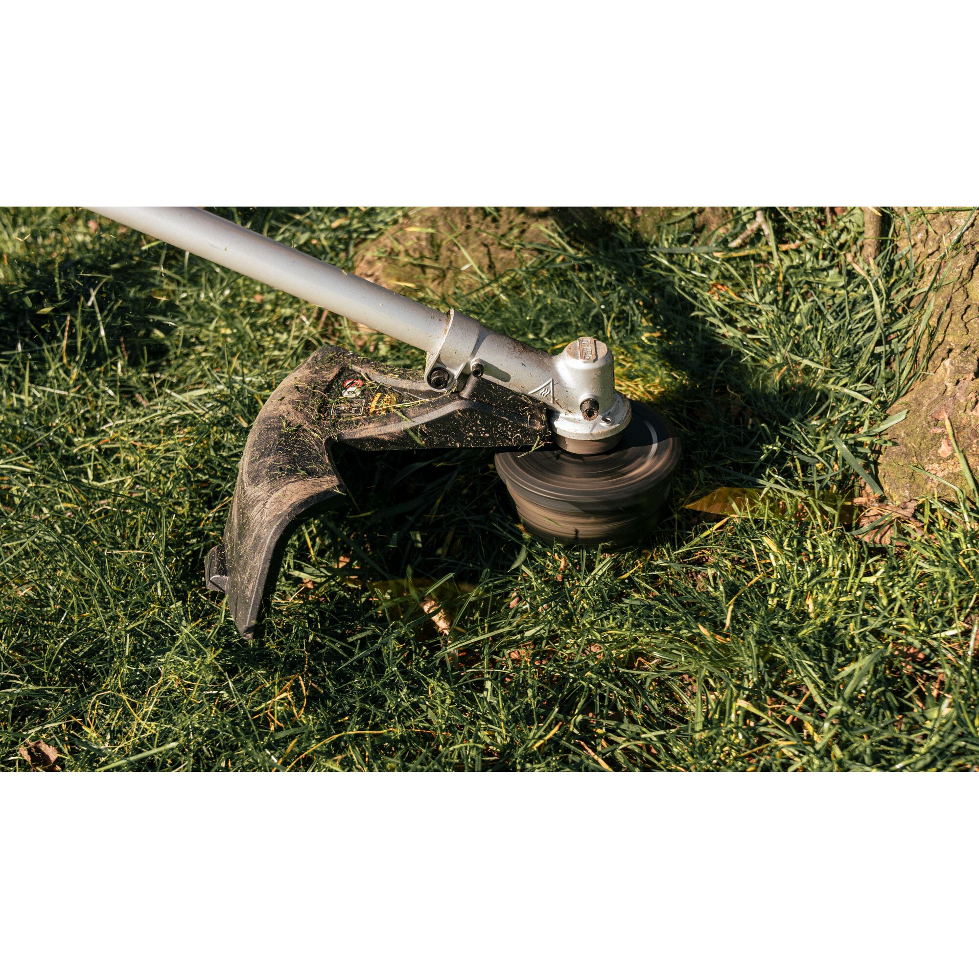 DCMST922N-XJ - Cortabordes sin escobillas XR FLEXVOLT 54V 42cm Manillar Bicicleta sin cargador/batería