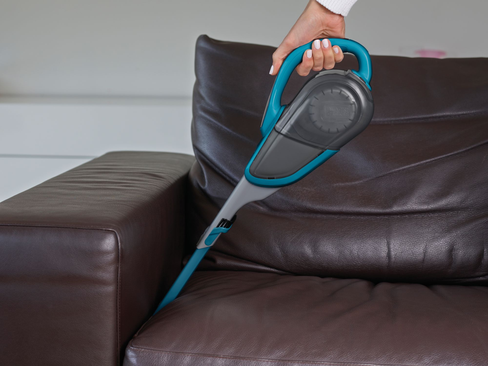 DVJ320J-QW - Aspirador de MaNo Dustbuster Litio 21.6Wh 10,8V con Acción Ciclónica