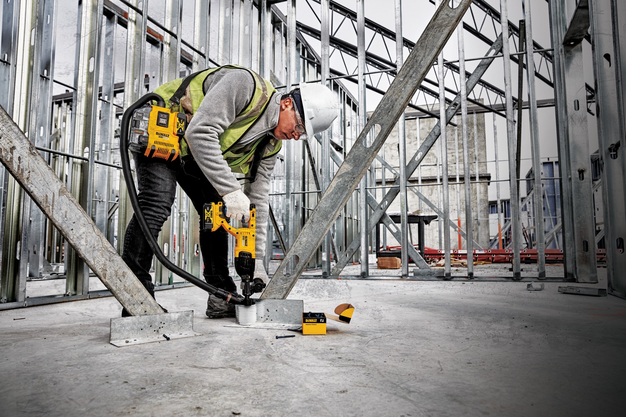 DWH161N-XJ Aspirador de Sólidos XR 18V sin cargador/ batería