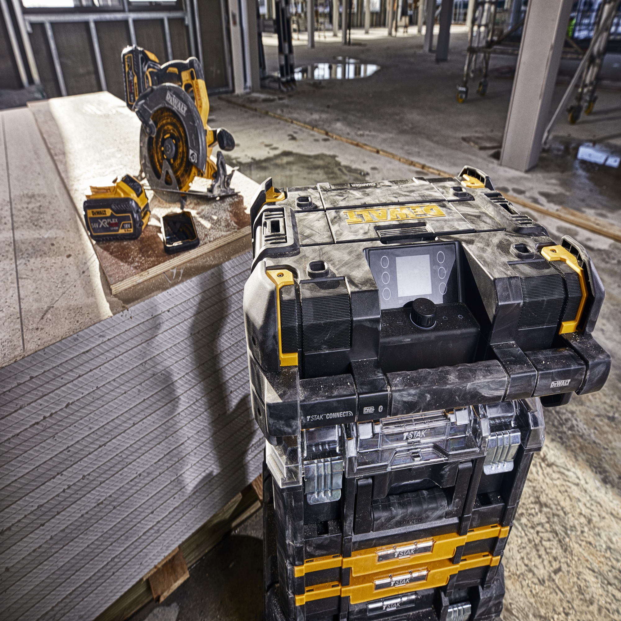 DWST1-81078-QW - Radio Cargador TSTAK