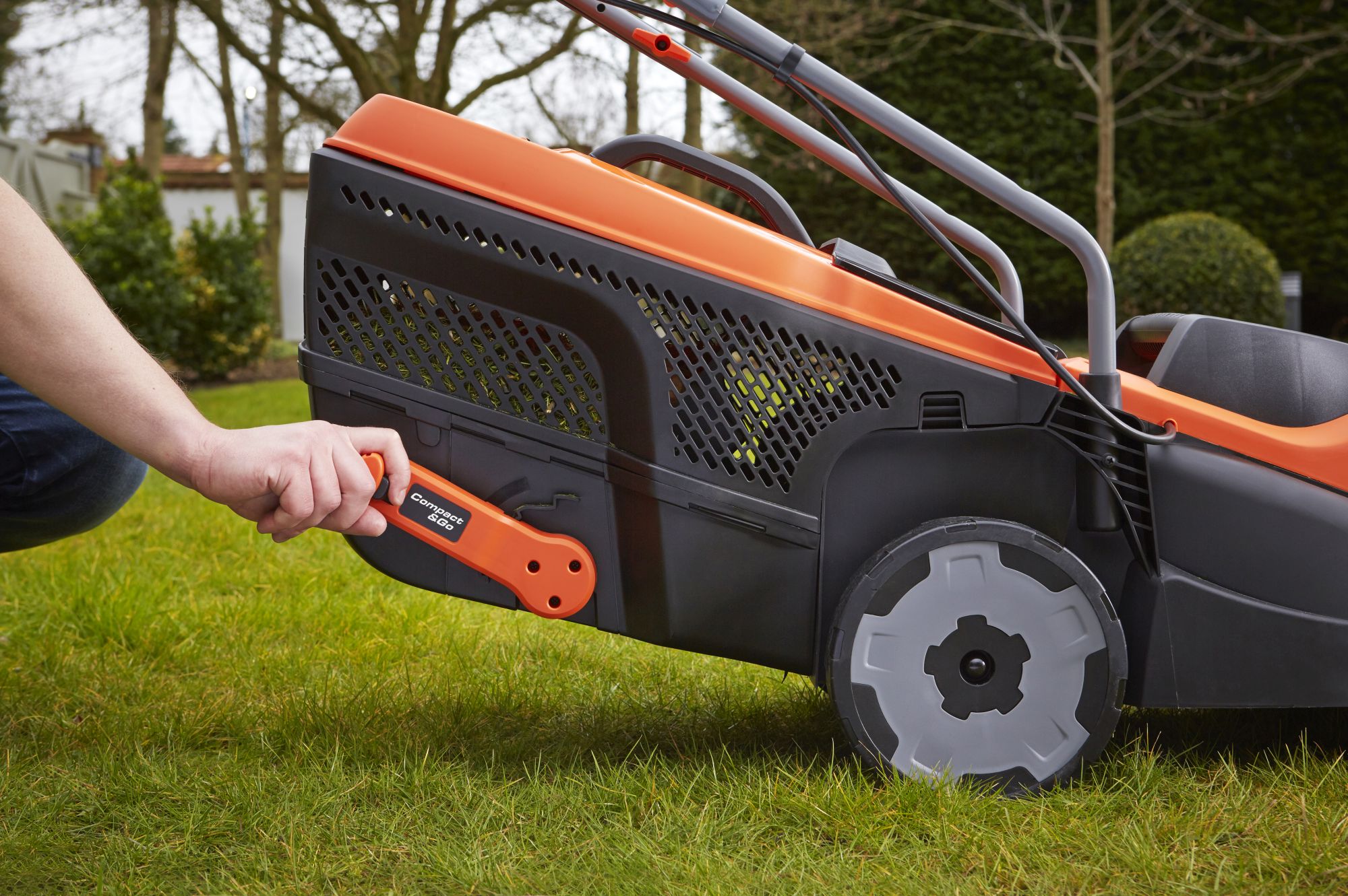 EMAX34I-QS - Cortacésped Potencia 1400W 34cm EMAX34I