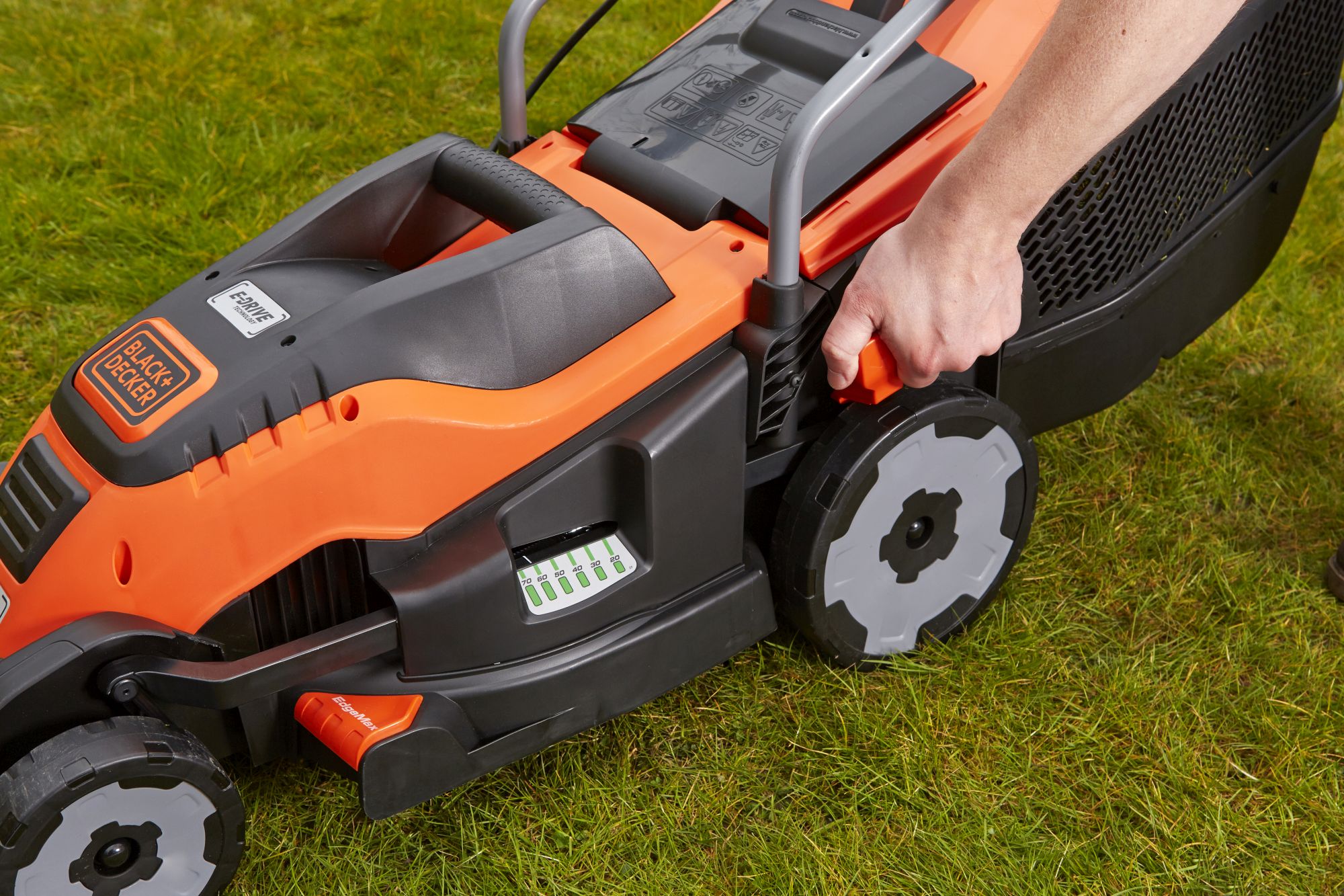 EMAX38I-QS - Cortacésped Potencia 1600W 38cm EMAX38I