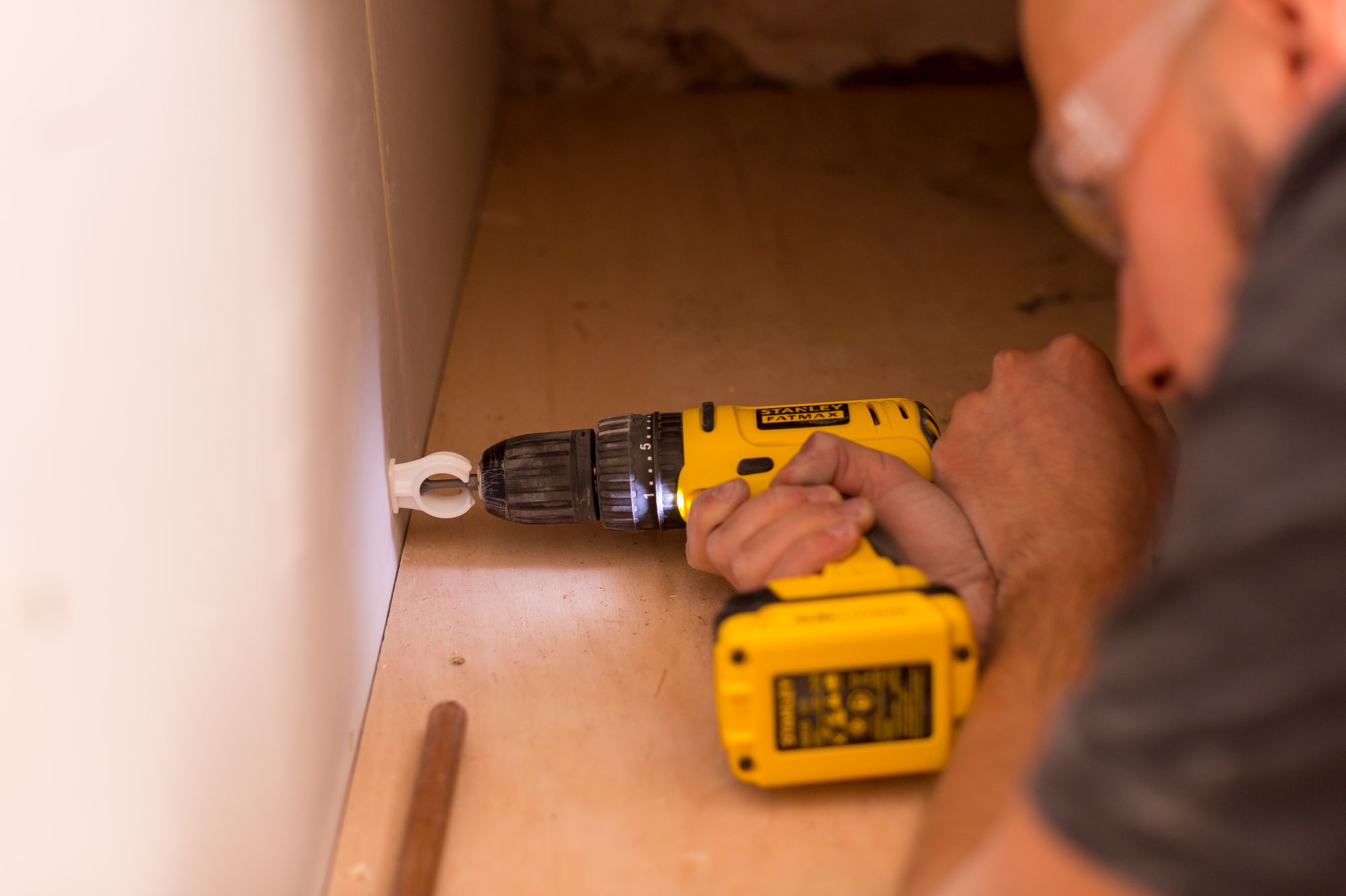 Taladro percutor 10.8V 1.5Ah Litio FATMAX®