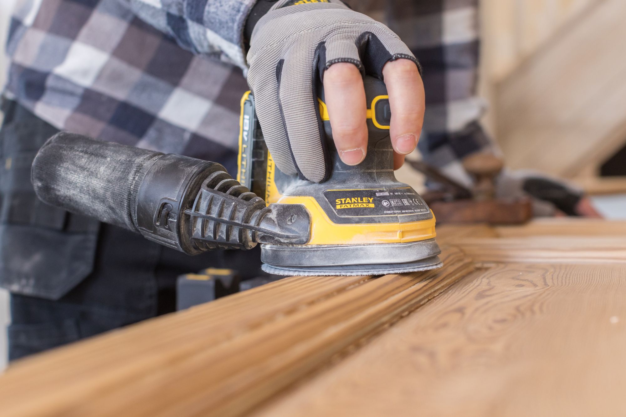 LIJADORA ROTORBITAL 18V