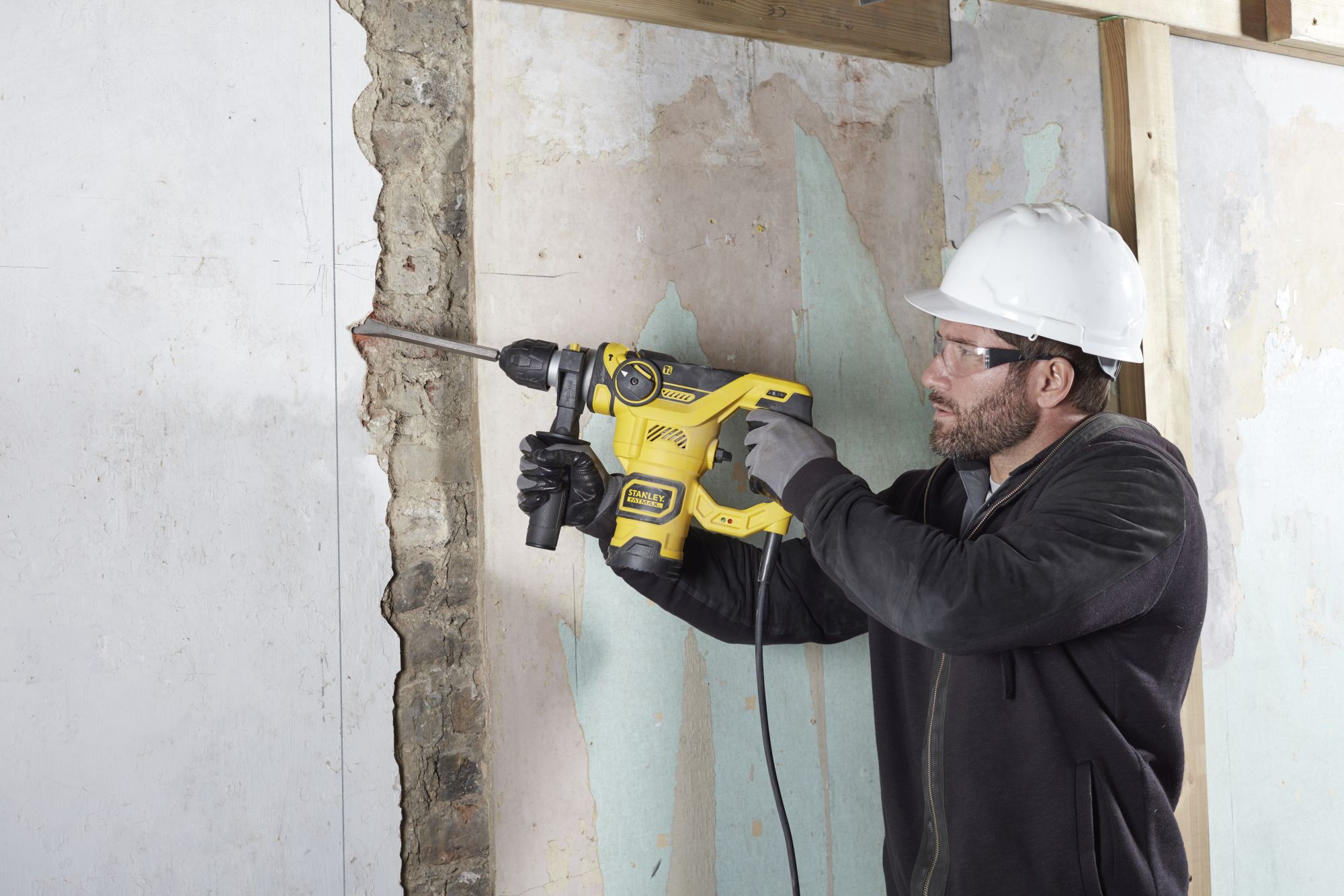 MARTILLO NEUMÁTICO SDS-PLUS 1250W  (FME1250K)