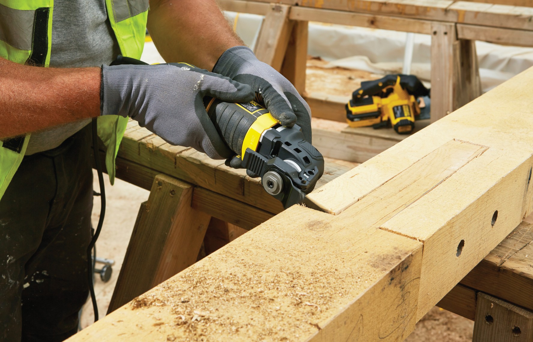 Herramienta Oscilante 300W (FME650K)