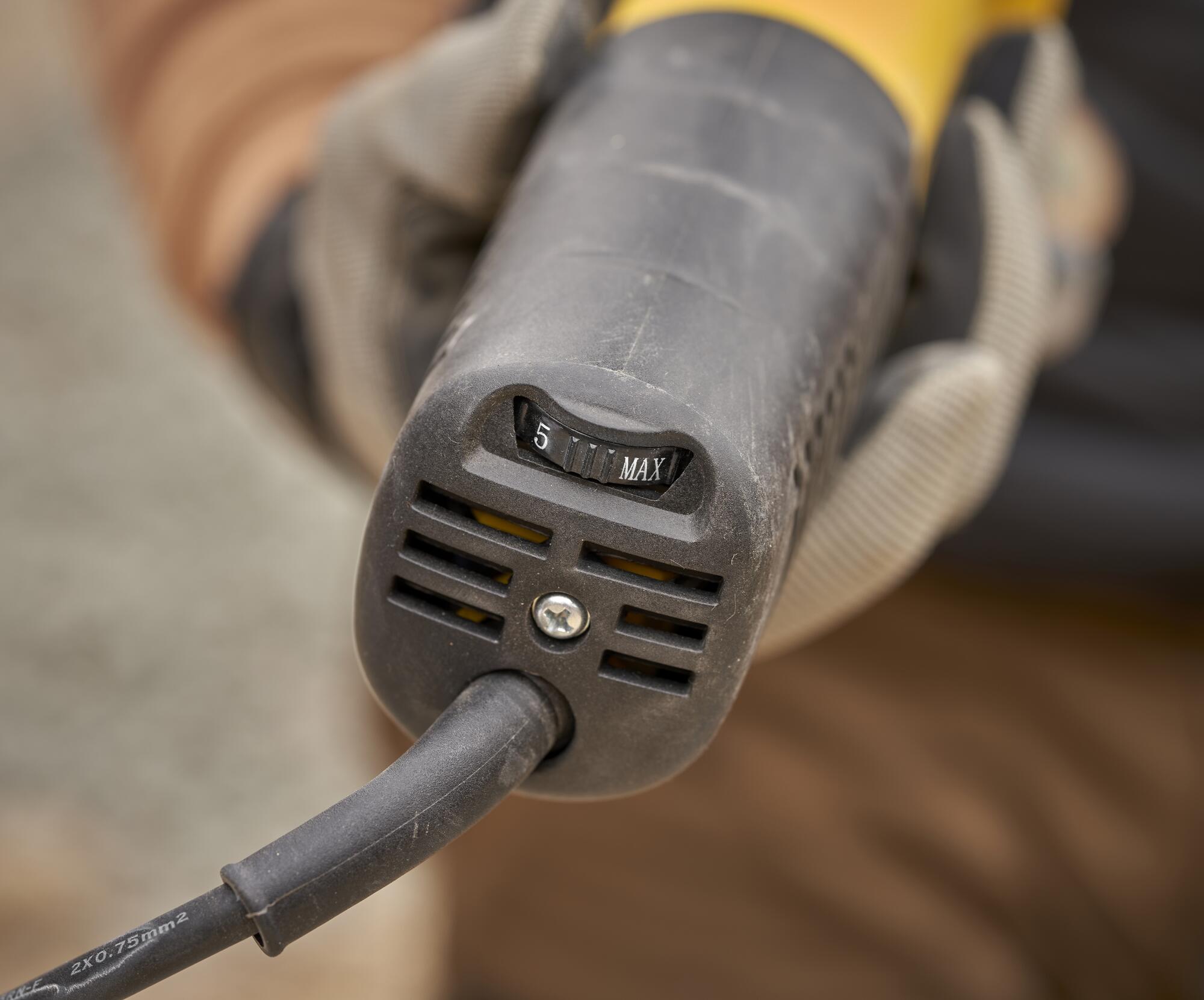 Mini-Amoladora 1.100W 125mm