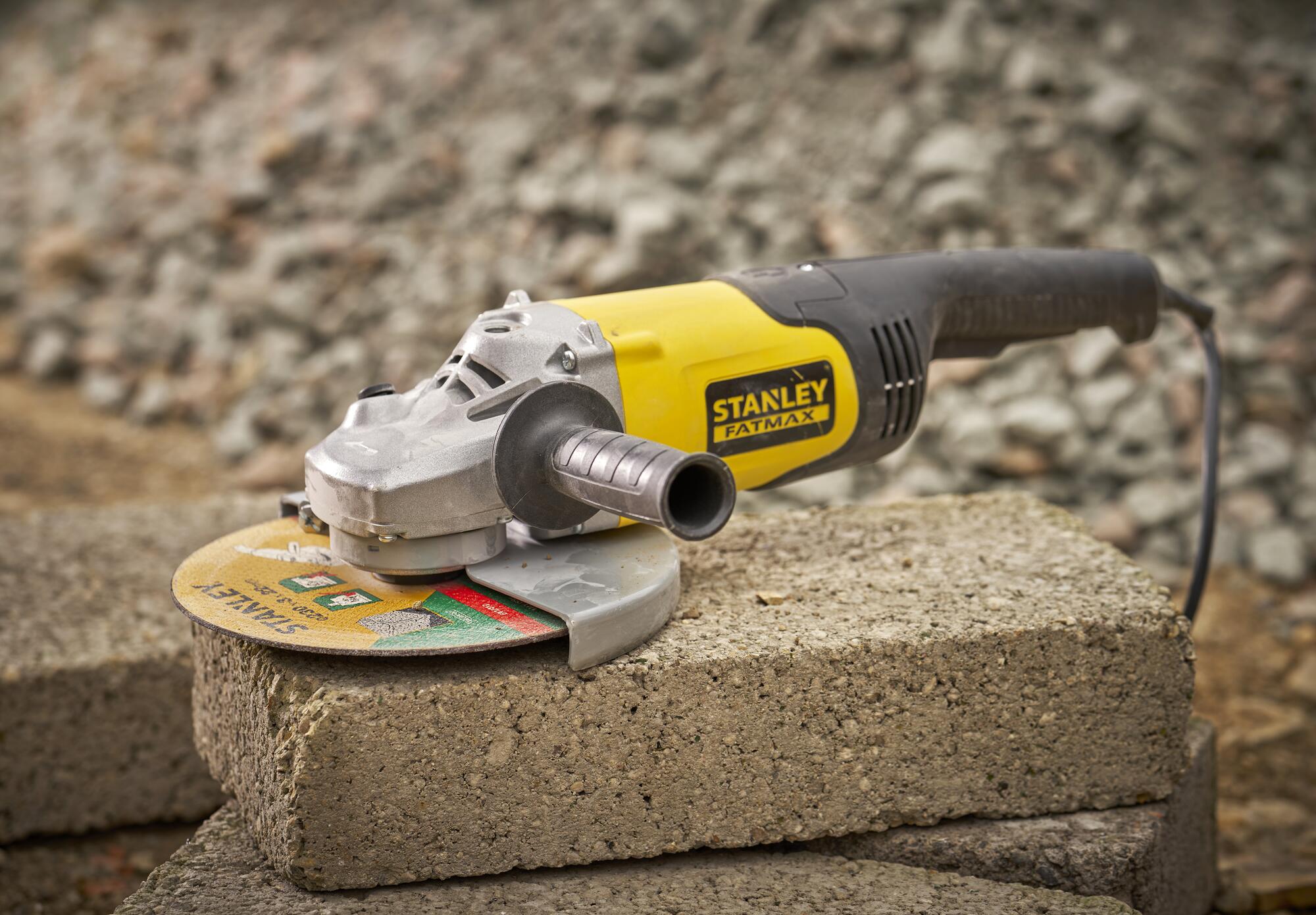 Amoladora 2.000W 230mm