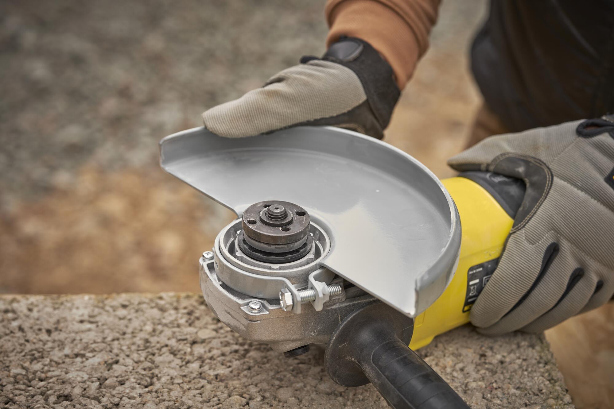 Amoladora 2.000W 230mm