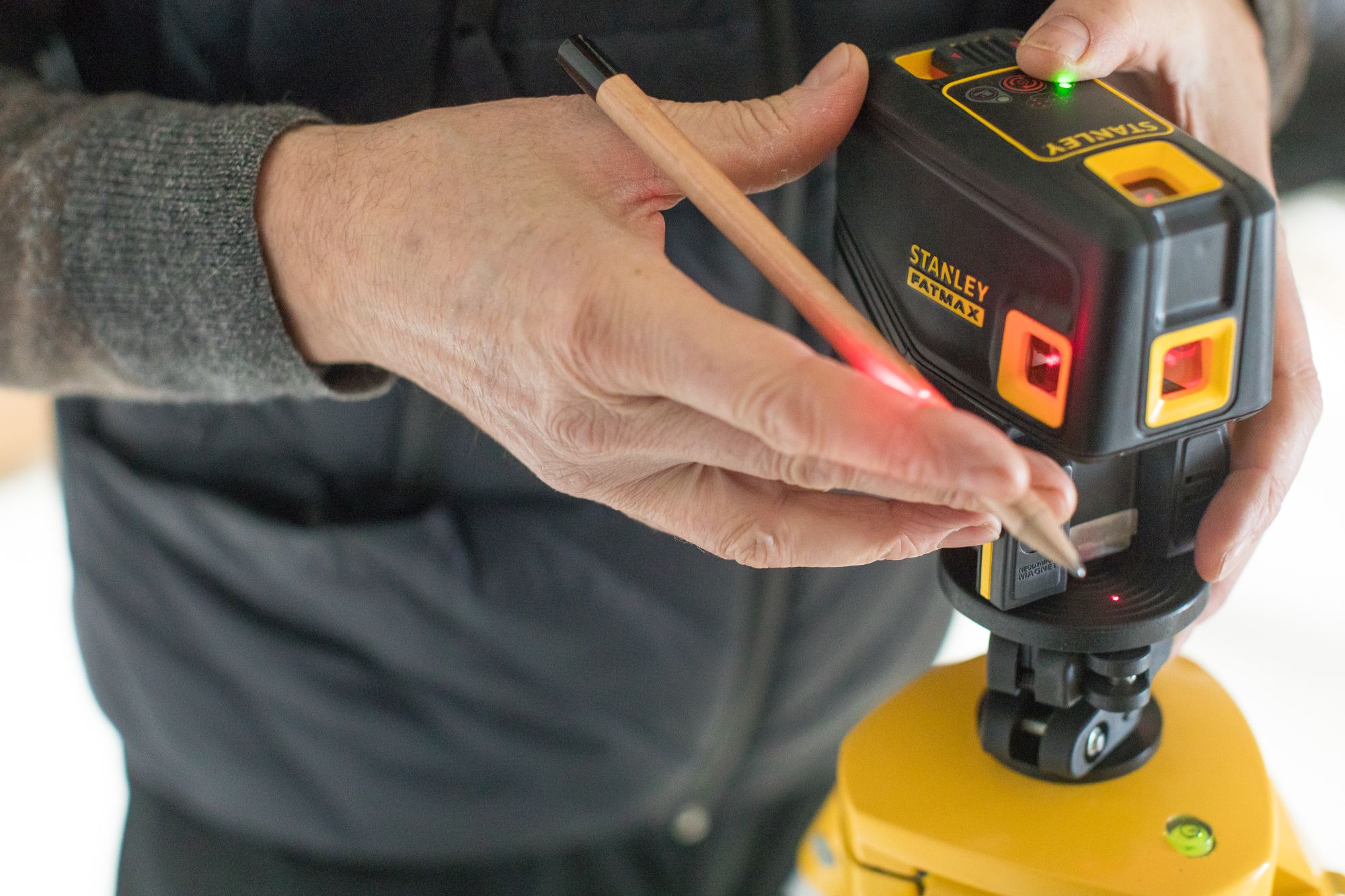 Nivel laser de 5 puntos – Rojo. 30 metros ±3mm/m