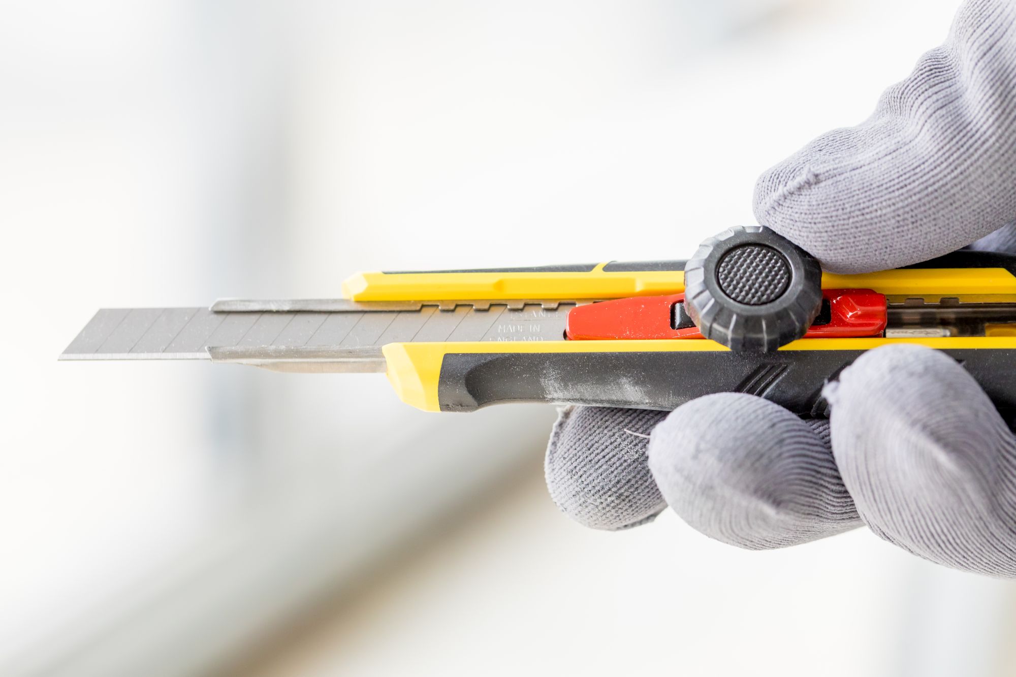 Cúter FATMAX® 18mm con rueda de bloqueo