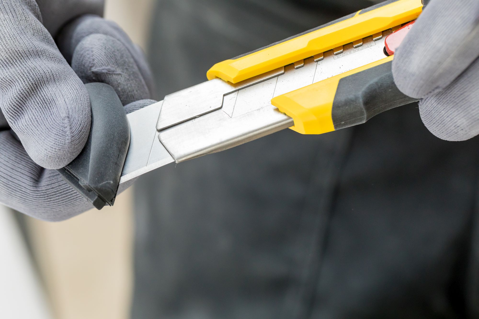 Cúter FATMAX® 18mm con rueda de bloqueo