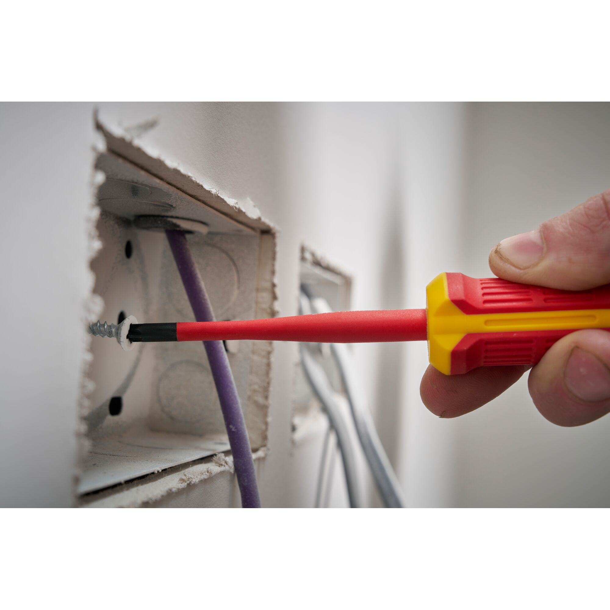 Destornillador STANLEY® Pozidriv Aislado 1000v PZ1x80mm