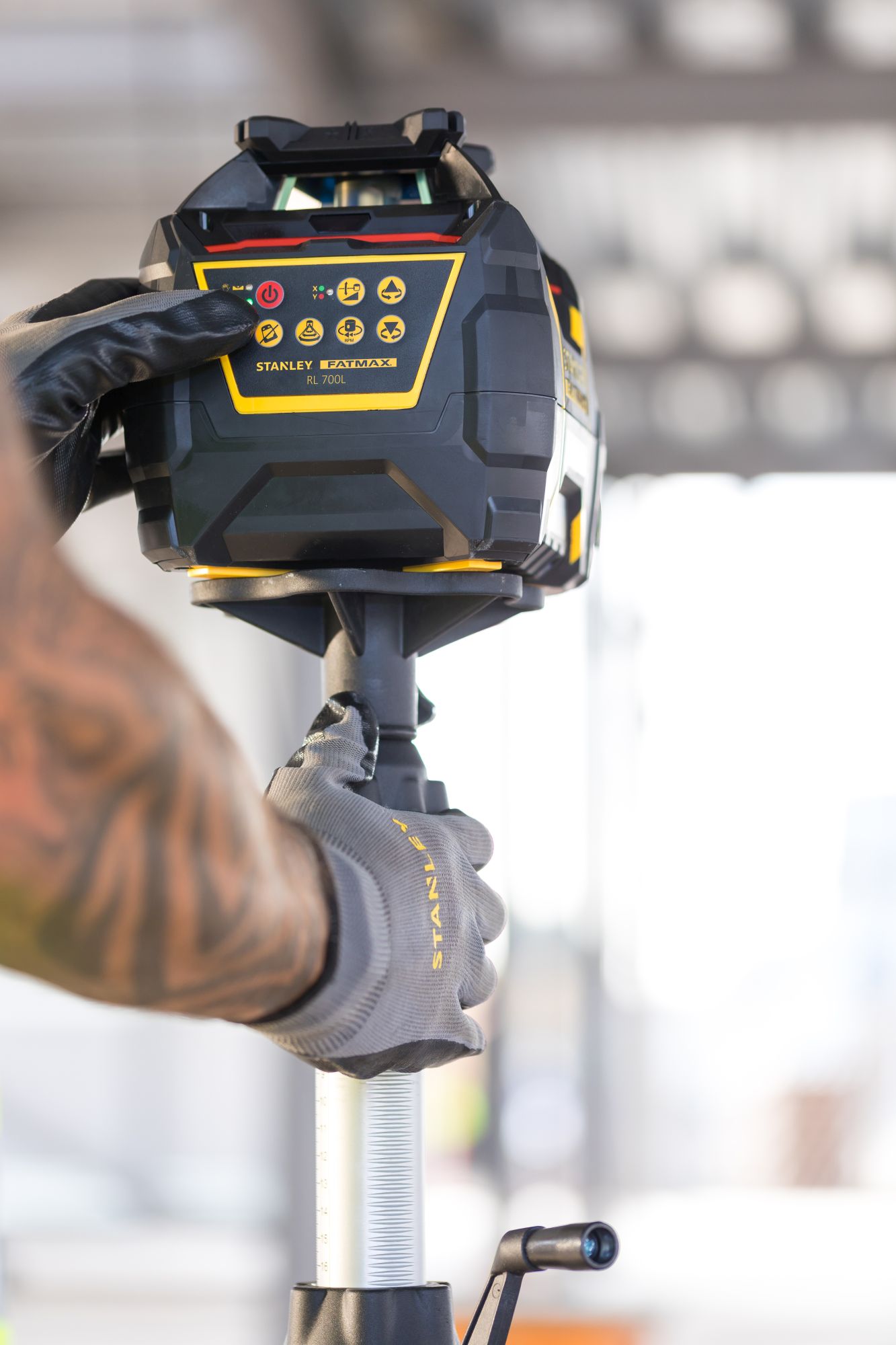 Nivel láser rotativo 600m - Rojo - Batería de litio recargable