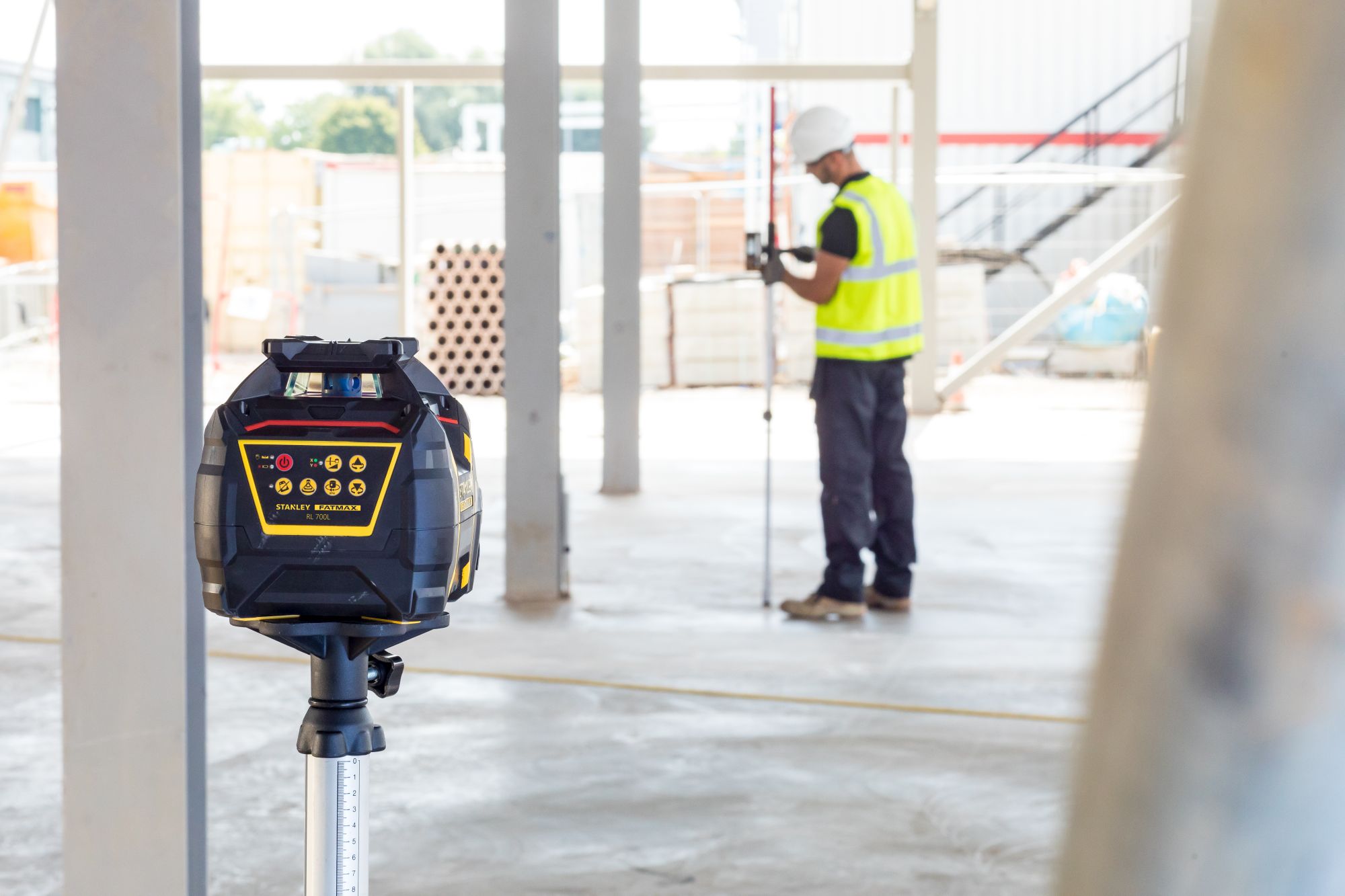 Nivel láser rotativo 600m - Rojo - Batería de litio recargable