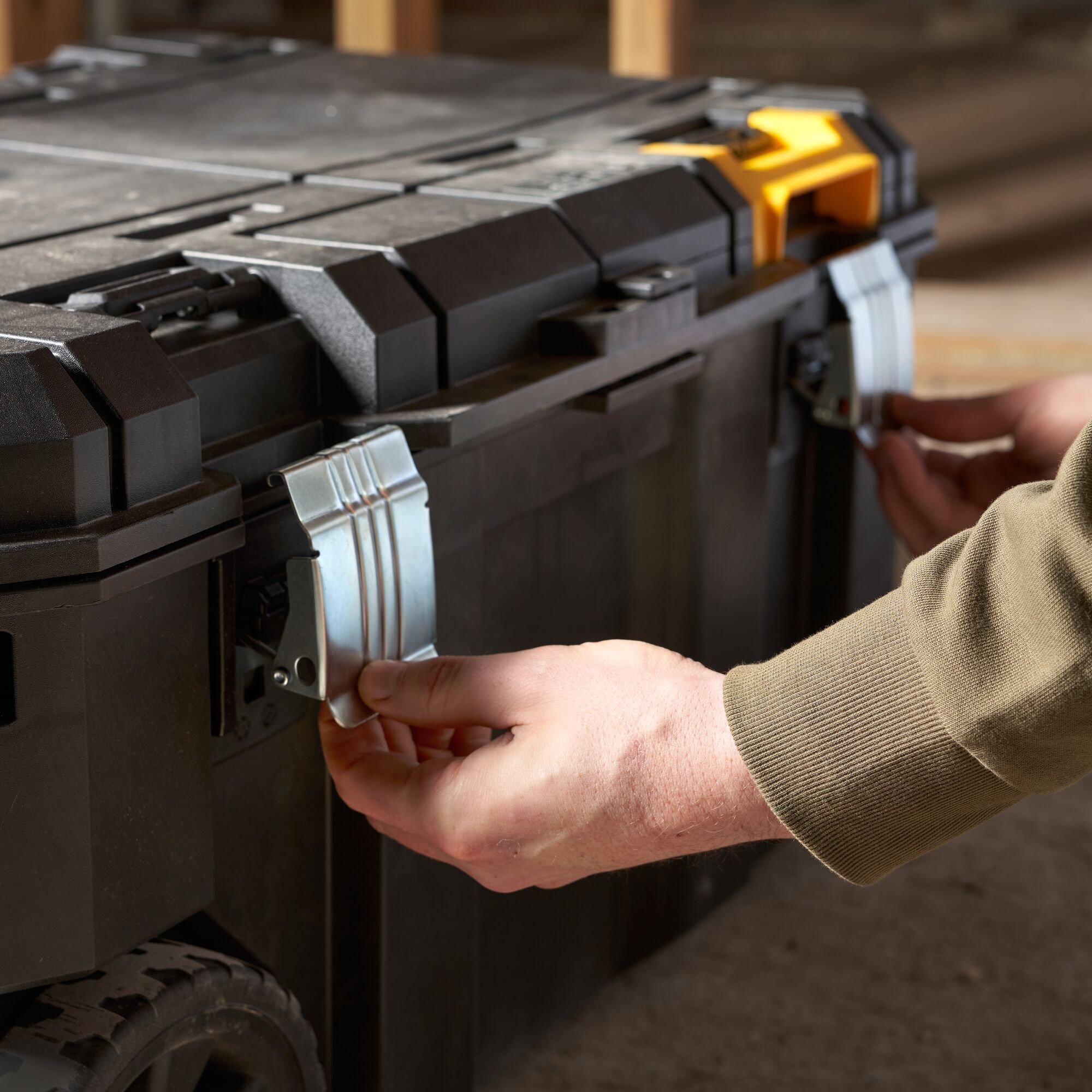 Arcón de Transporte STANLEY® FATMAX® PRO-STACK™ Impermeable 113l