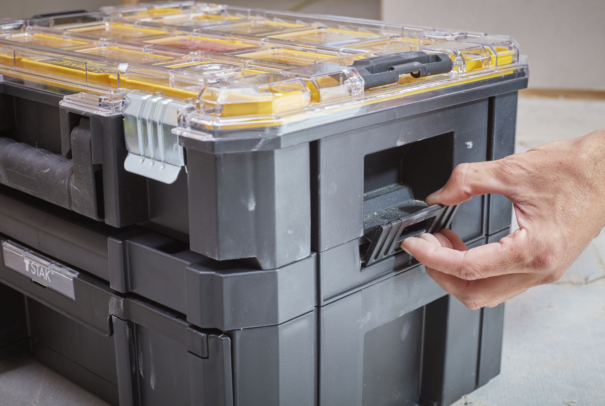 Organizador con tapa transparente PRO-STACK FatMax