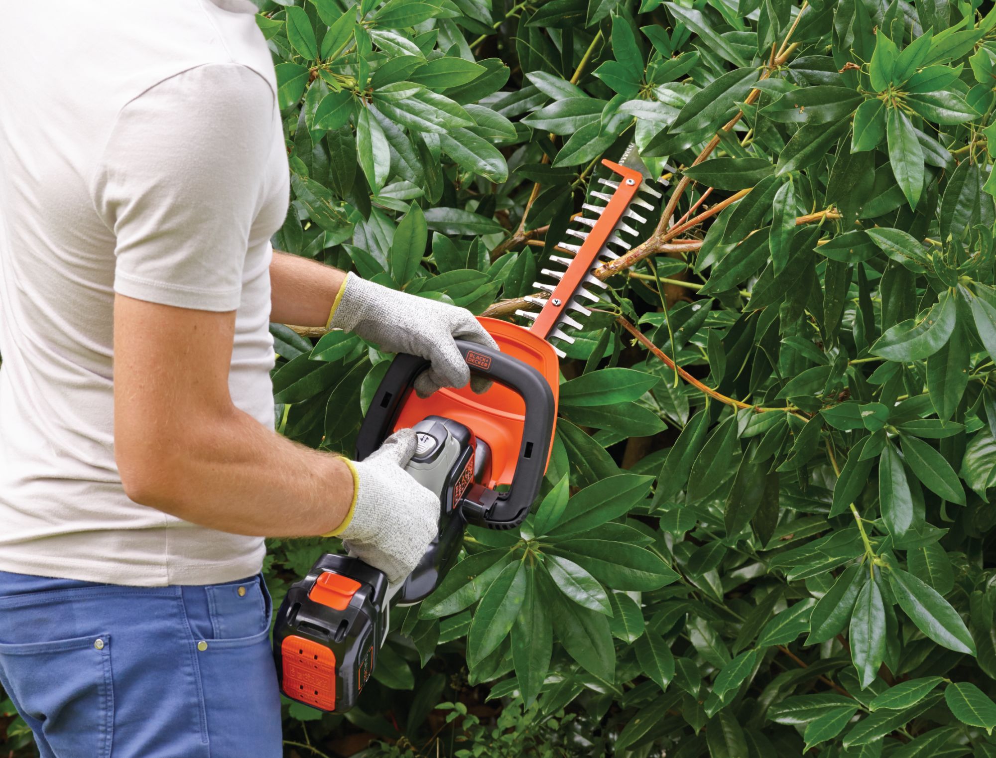 GTC5455PC-QW - Cortasetos Dual Volt 54V 1,5Ah 60cm 19mm PowerCommand CUT